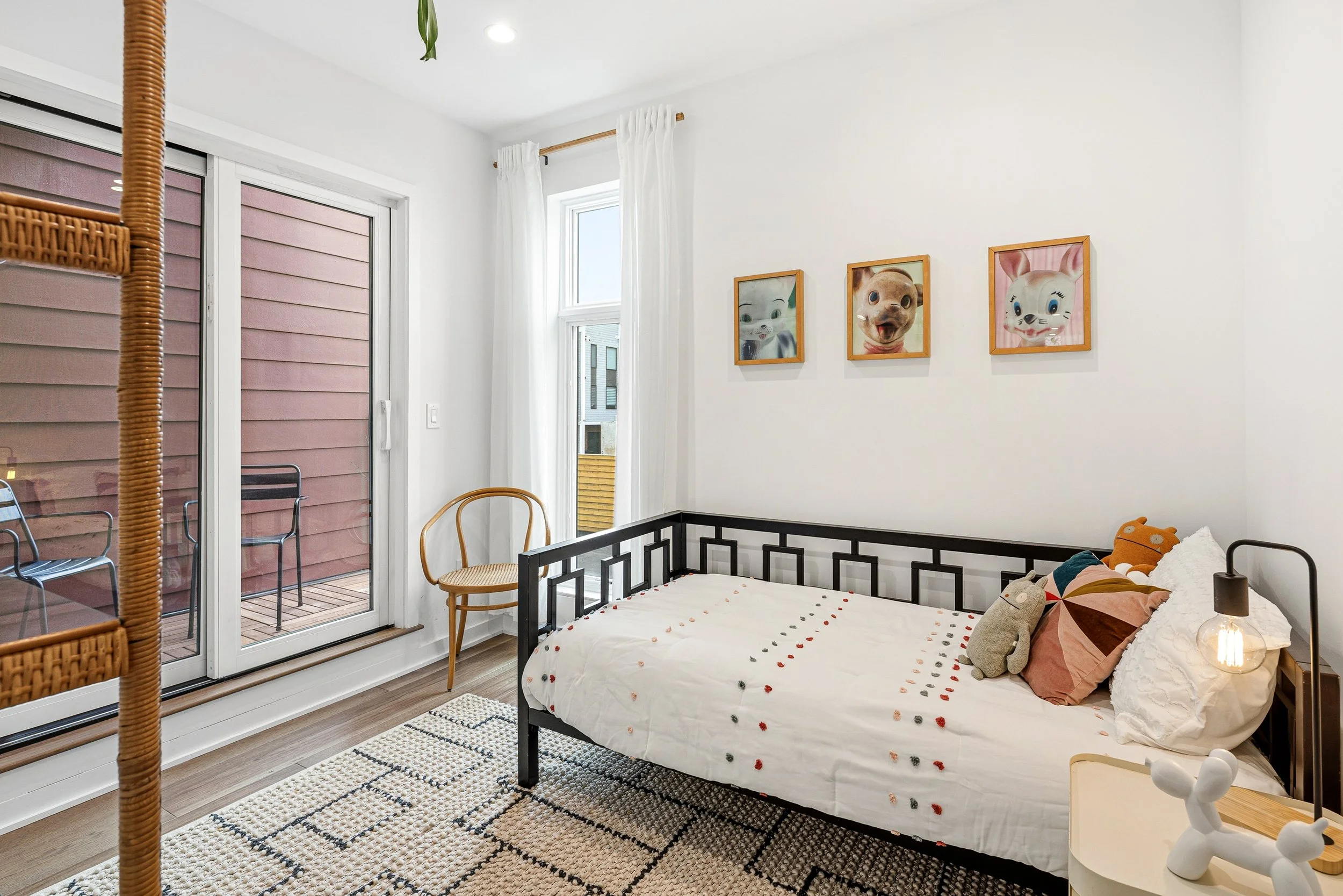 633 E Thompson St-Full-11.jpg