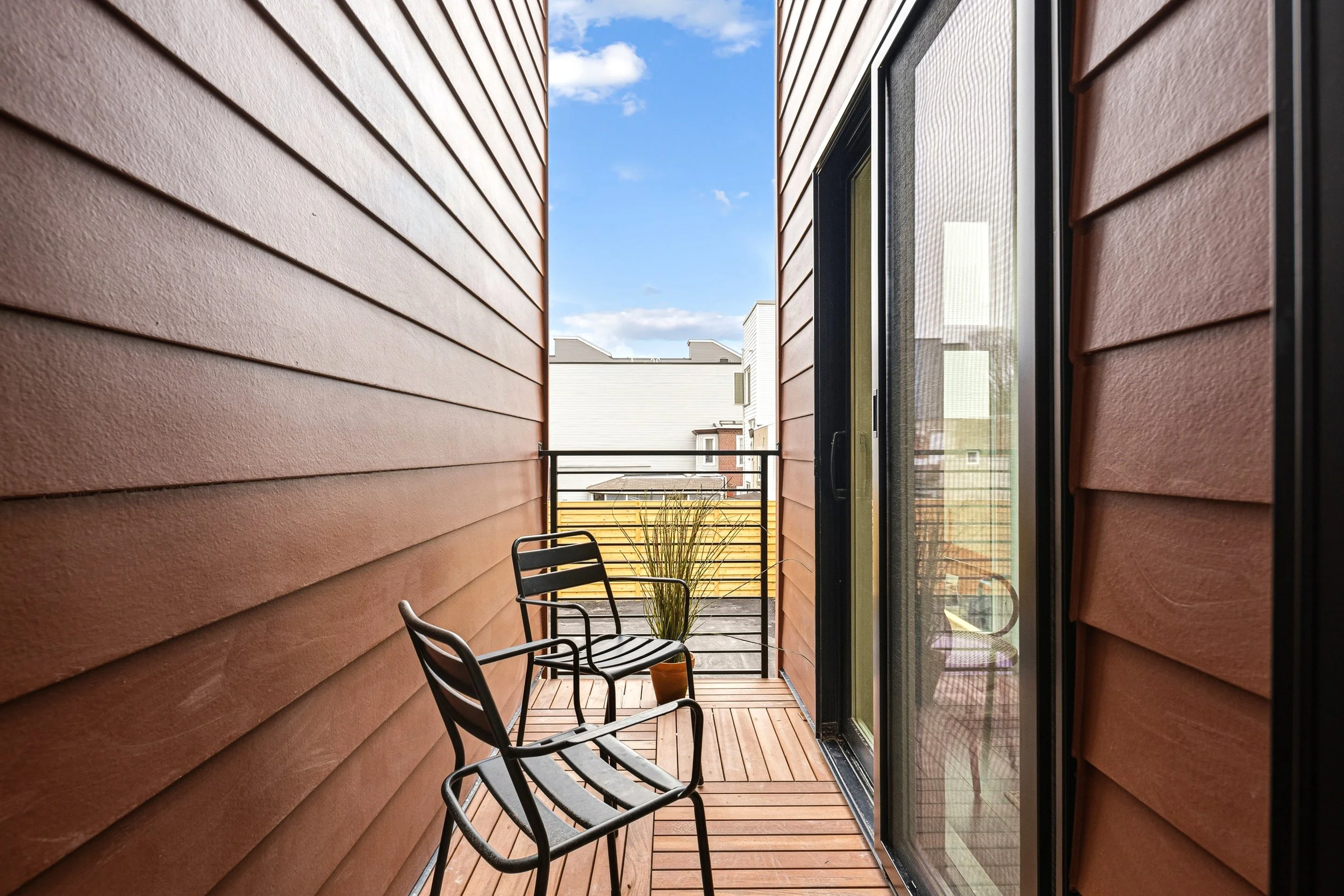 633 E Thompson St-Full-19.jpg