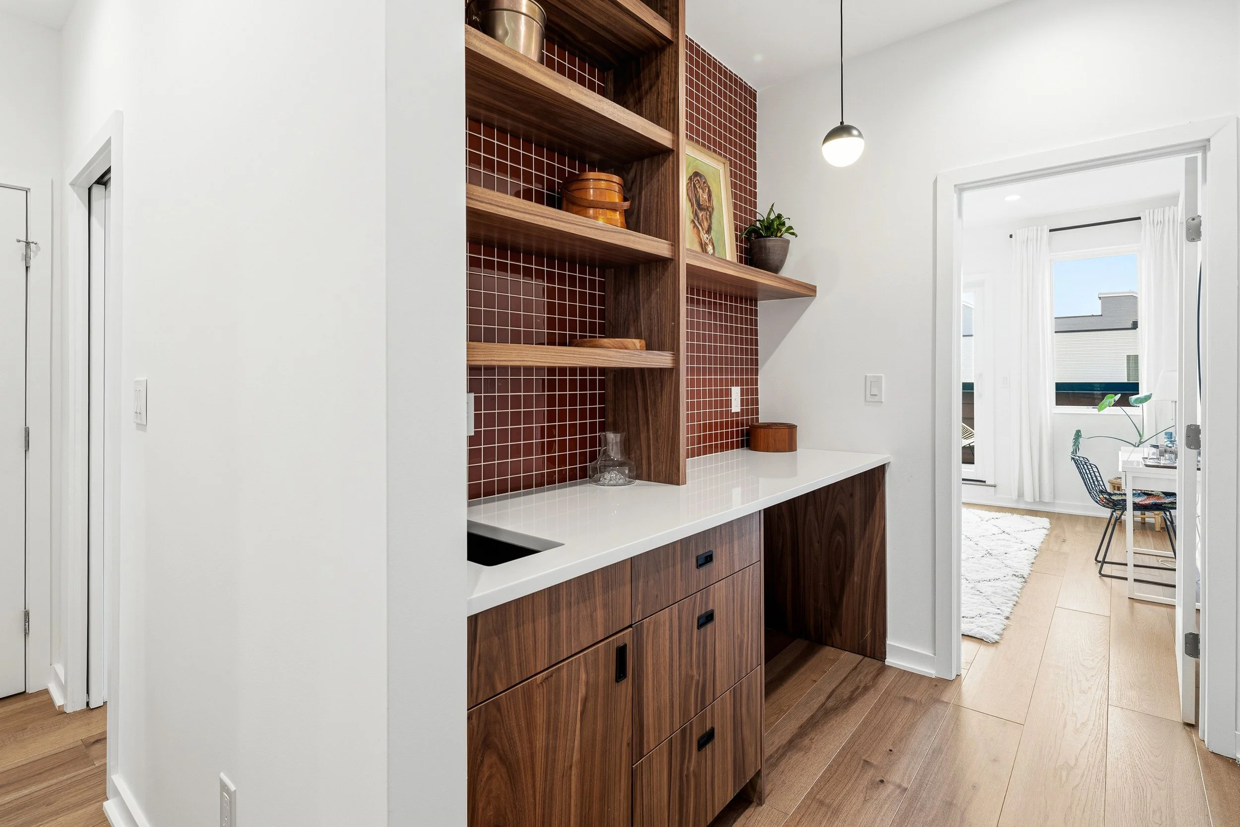 633 E Thompson St-Full-26.jpg