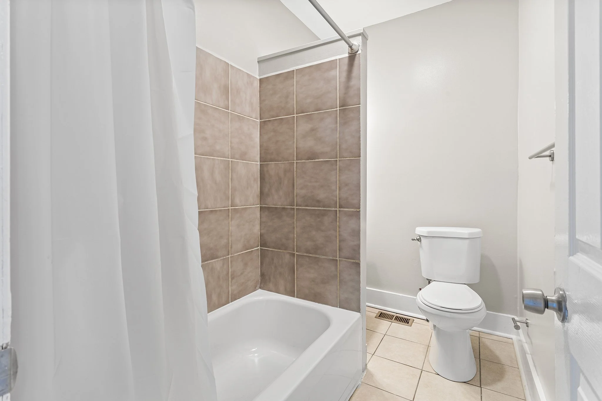 544 N Allison St, Philadelphia, PA-017.jpg