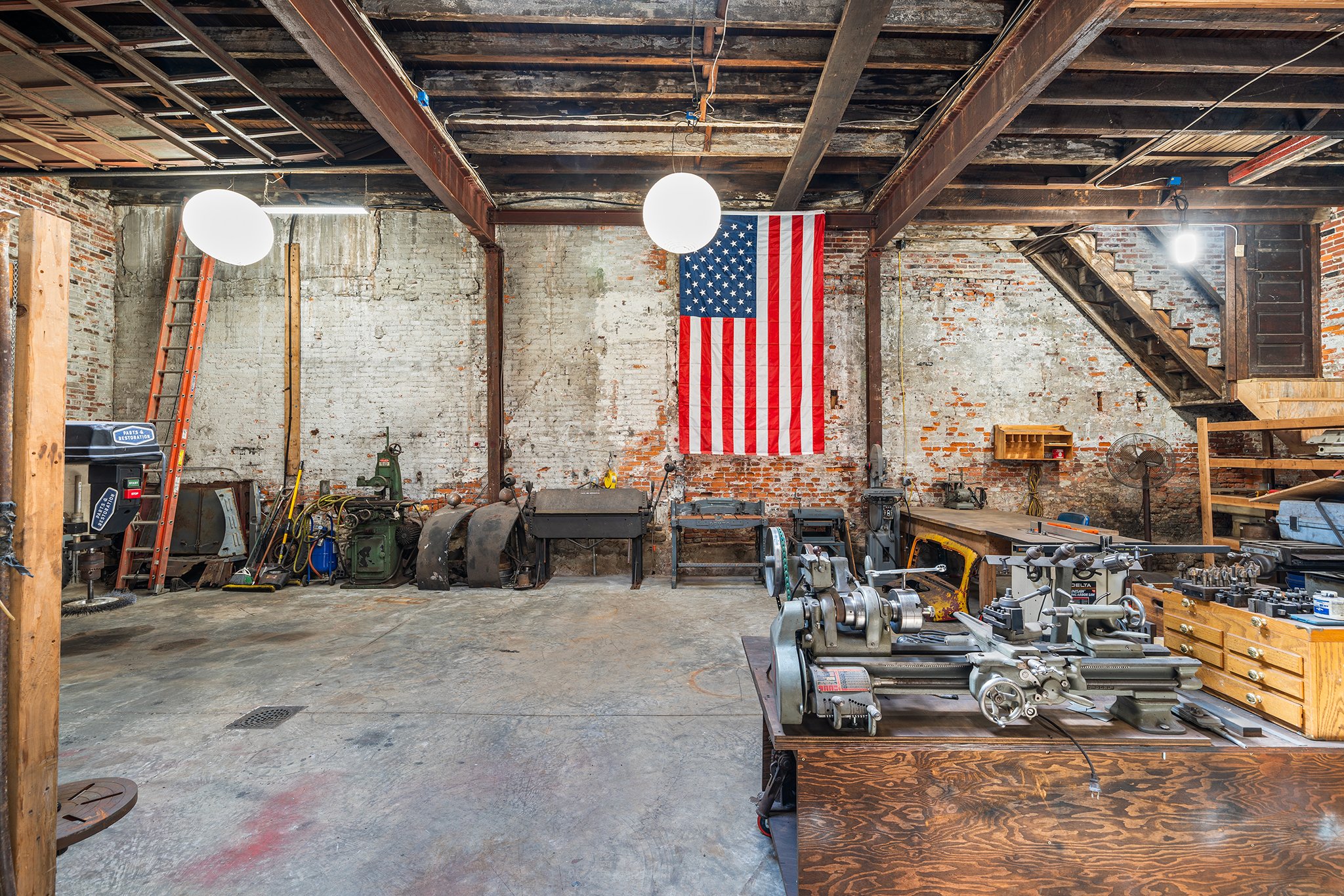 519 Emily St-017.jpg