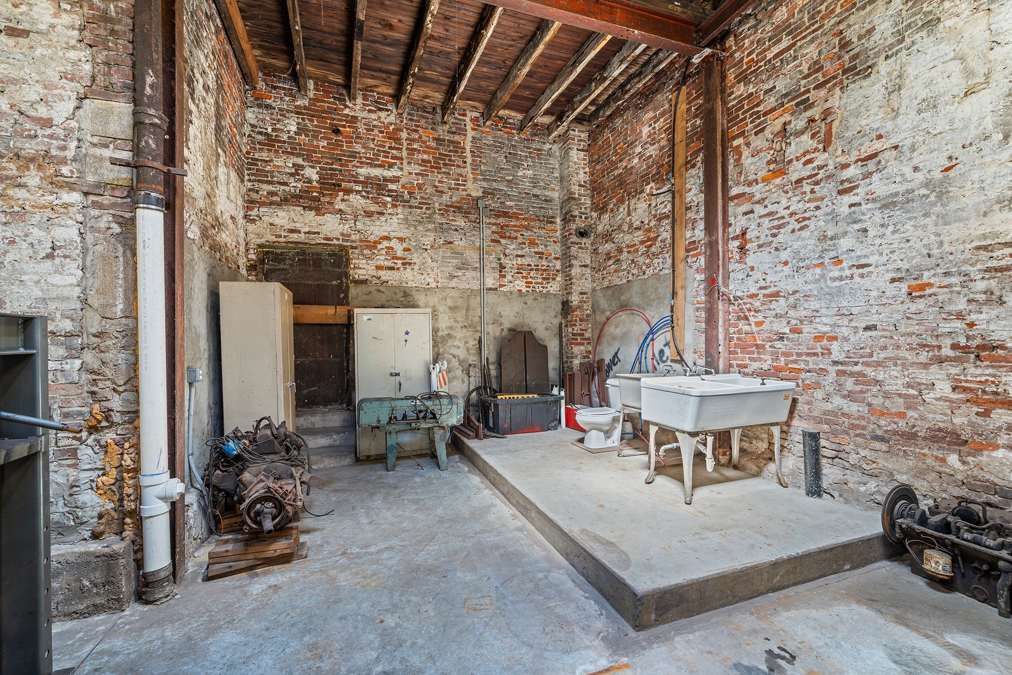 519 Emily St-019.jpg