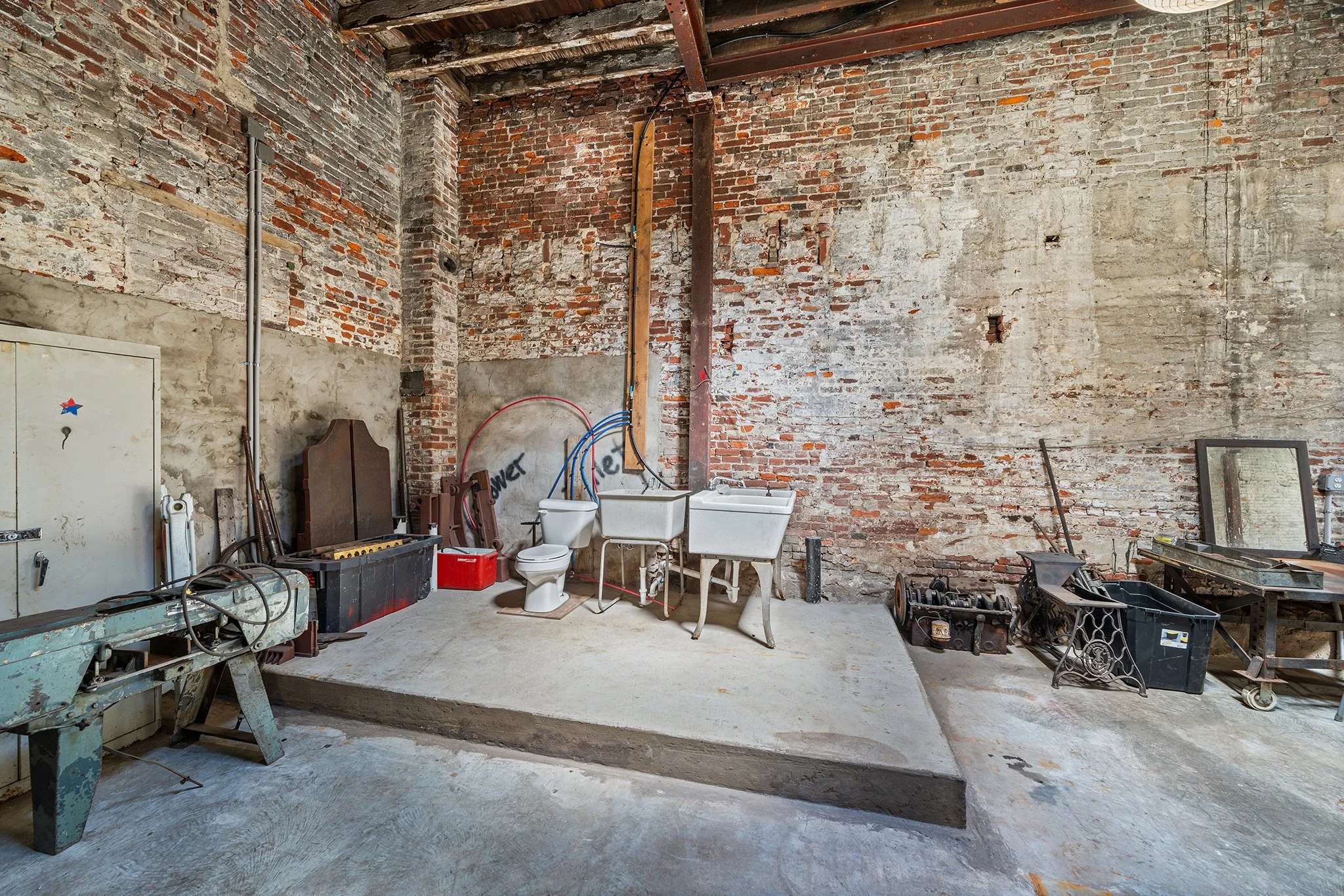 519 Emily St-020.jpg