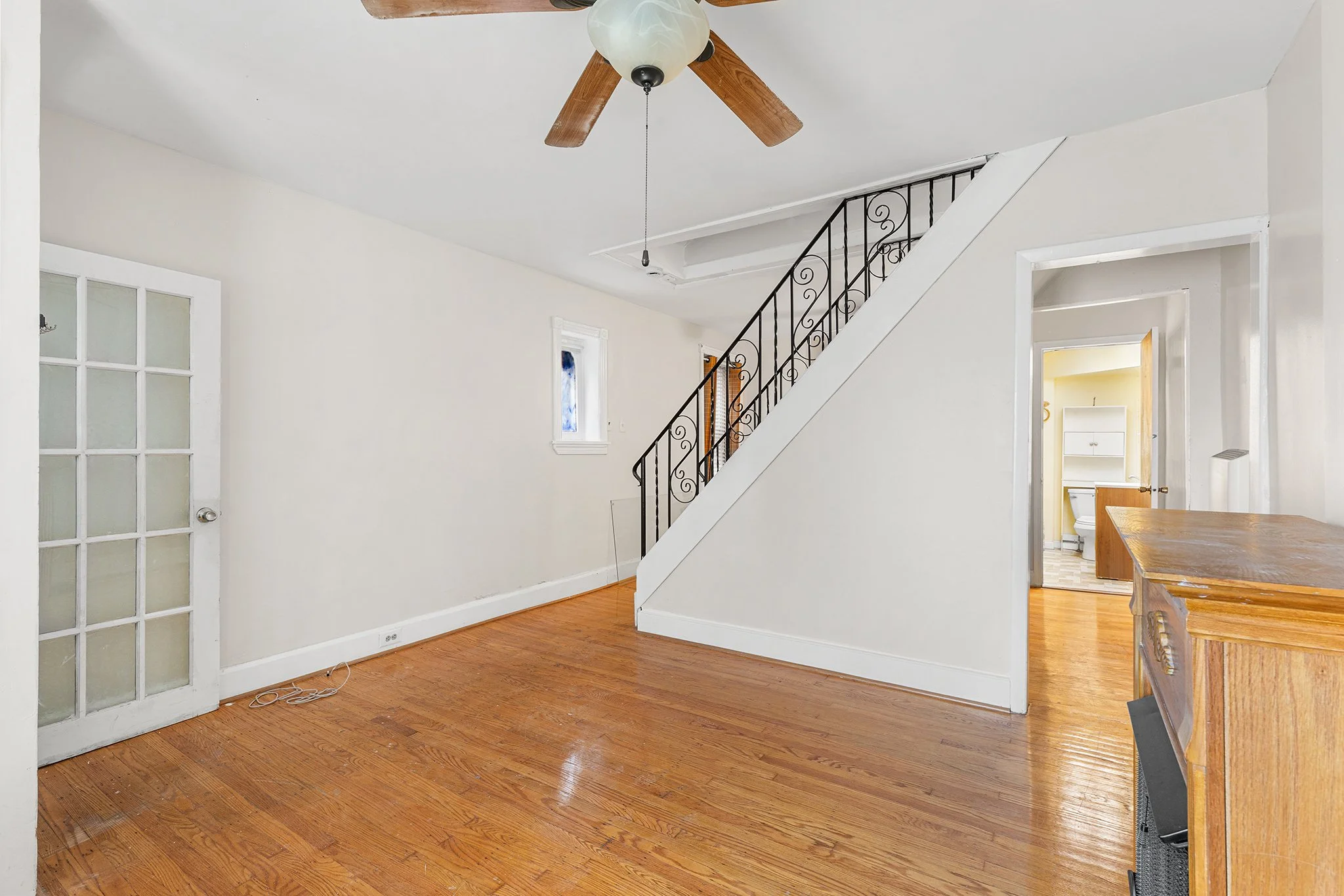 345 W Mount Pleasant Ave-007.jpg