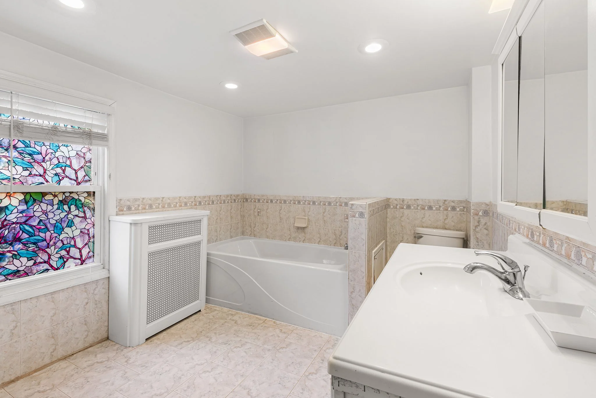 345 W Mount Pleasant Ave-024.jpg