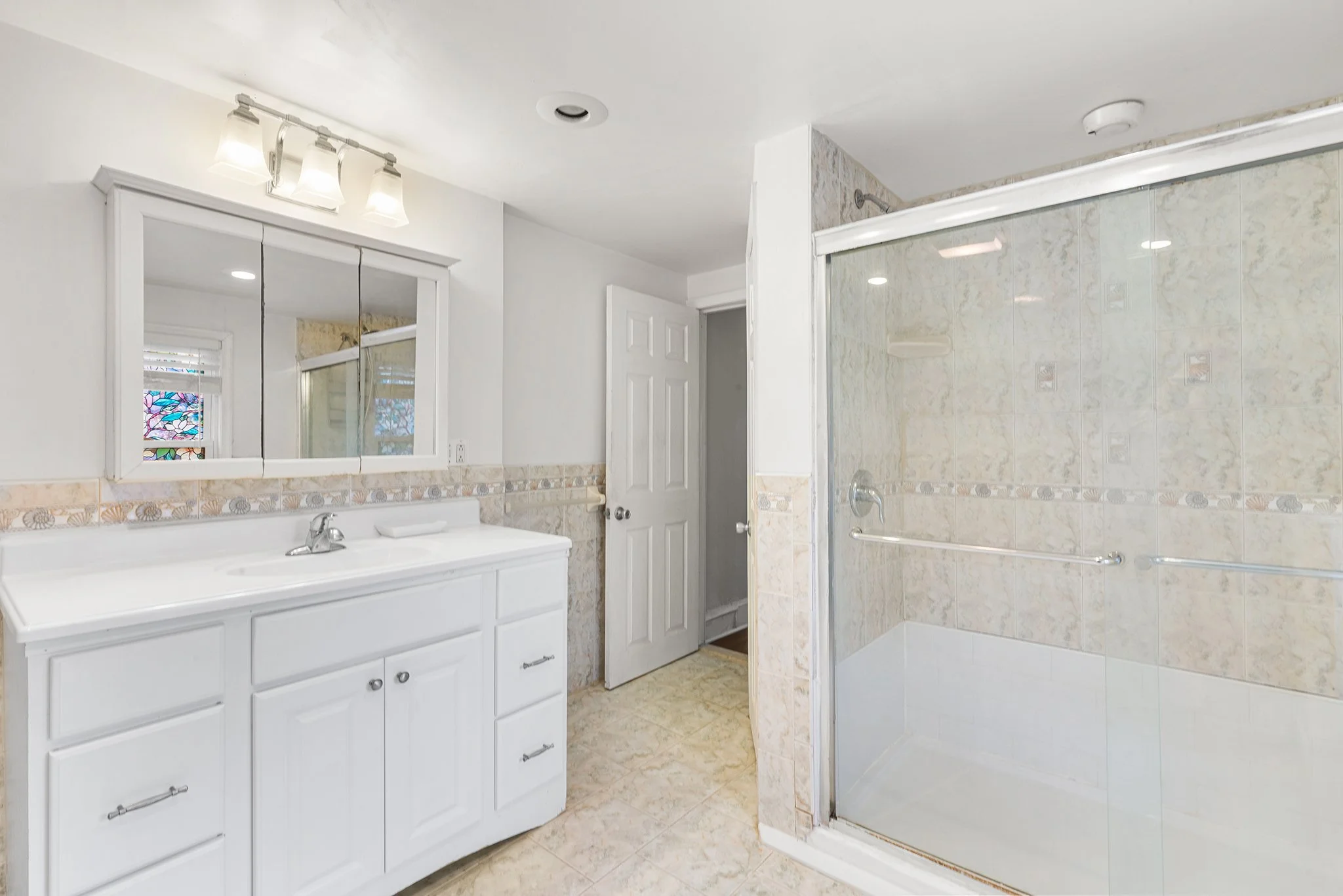 345 W Mount Pleasant Ave-026.jpg