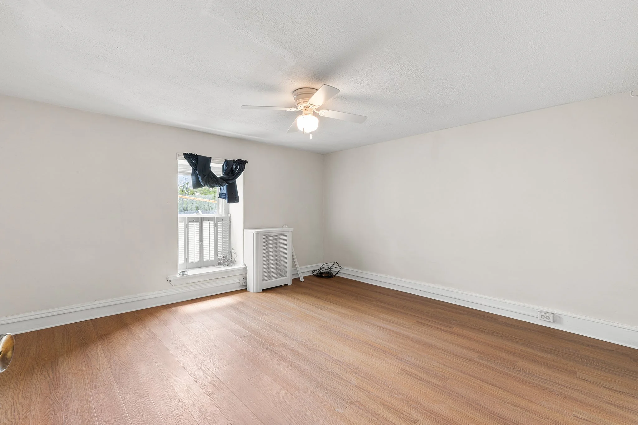 345 W Mount Pleasant Ave-028.jpg