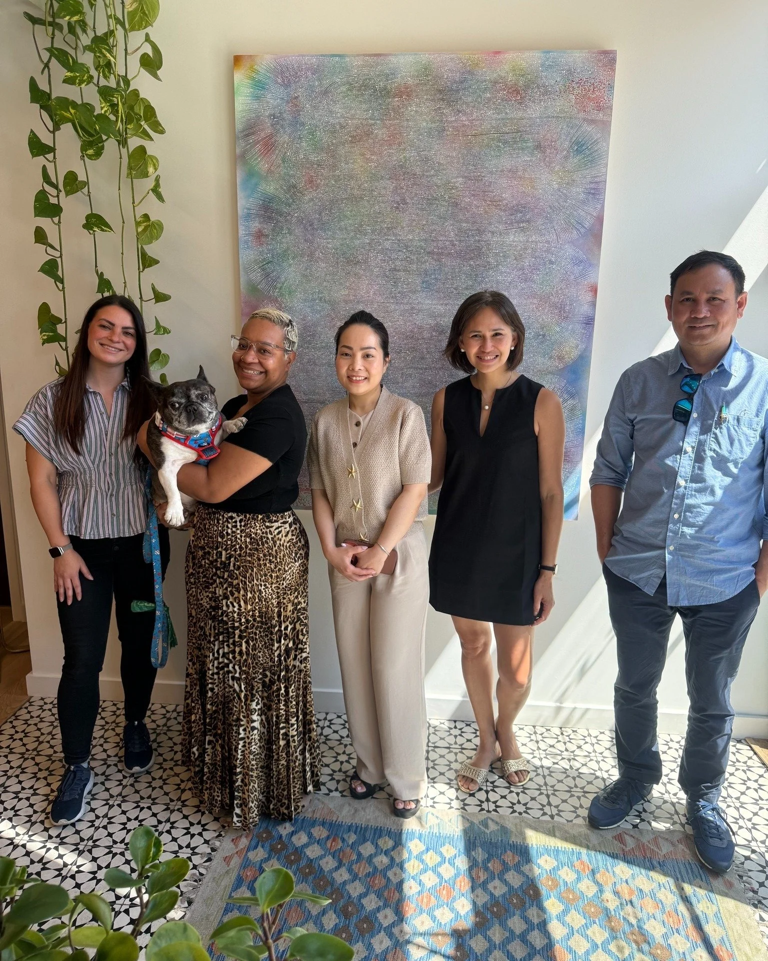 Congrats to Francesca! She reached out and was connected with PHG agent @kateshlomo. She was pre-approved with a VA loan and ready to go, but was thinking her search may take a bit- well... 2 months later here she is with her new keys! They found a b