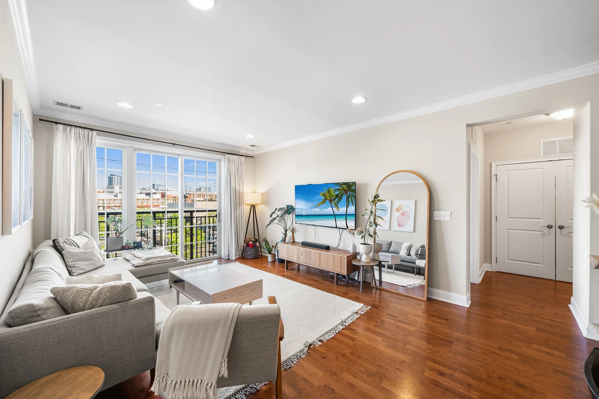 700 Commodore Ct Unit 2718 Philadelphia PA-04.jpg