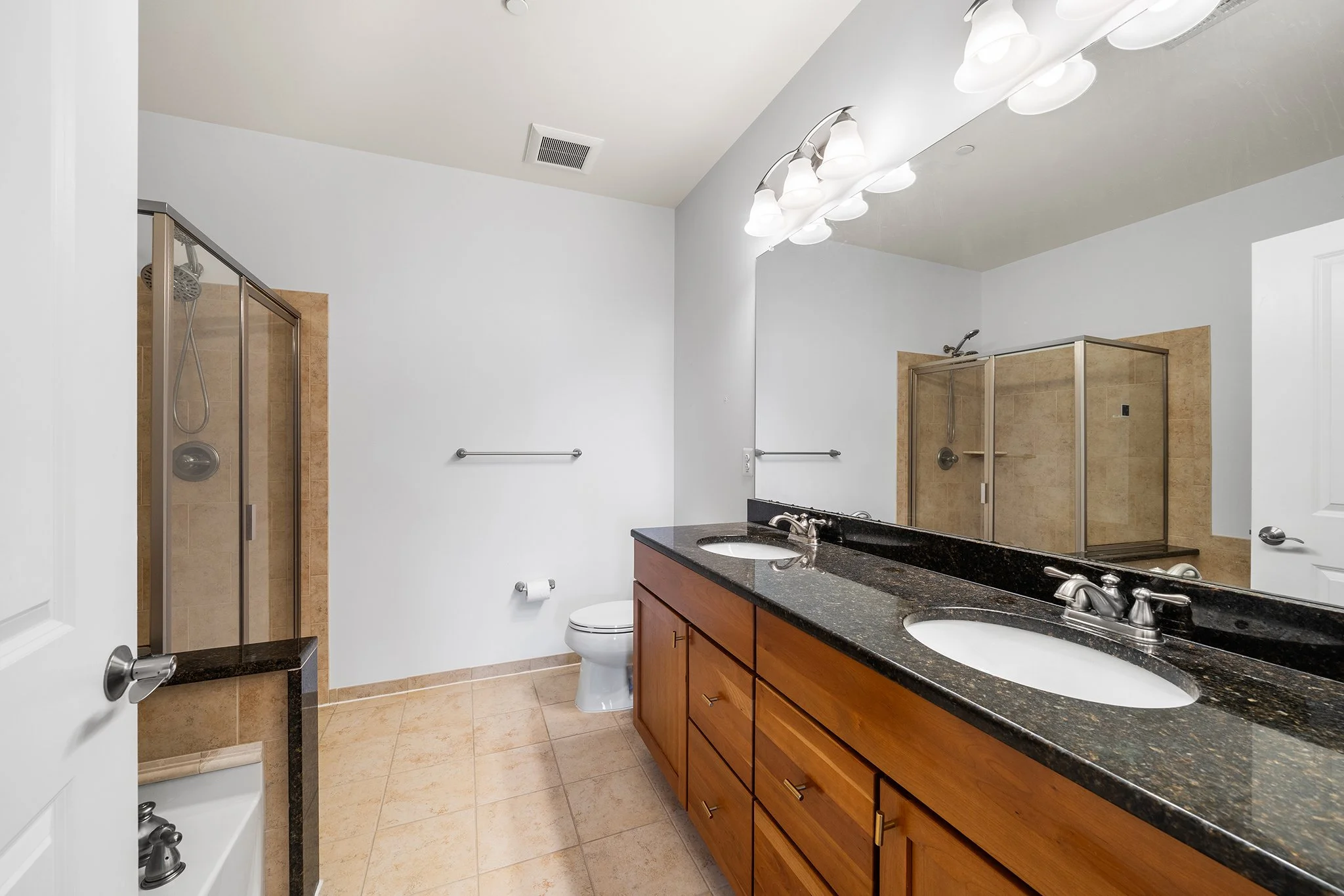 700 Commodore Ct Unit 2718 Philadelphia PA-24.jpg