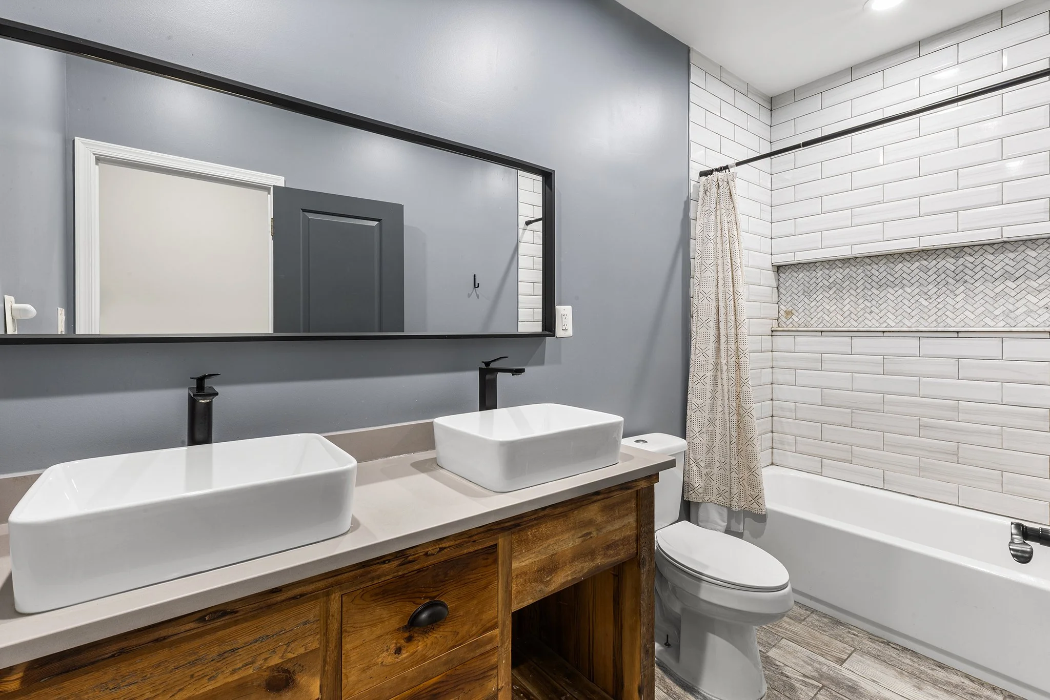 3113 W Montgomery Ave, Philadelphia, PA-19.jpg