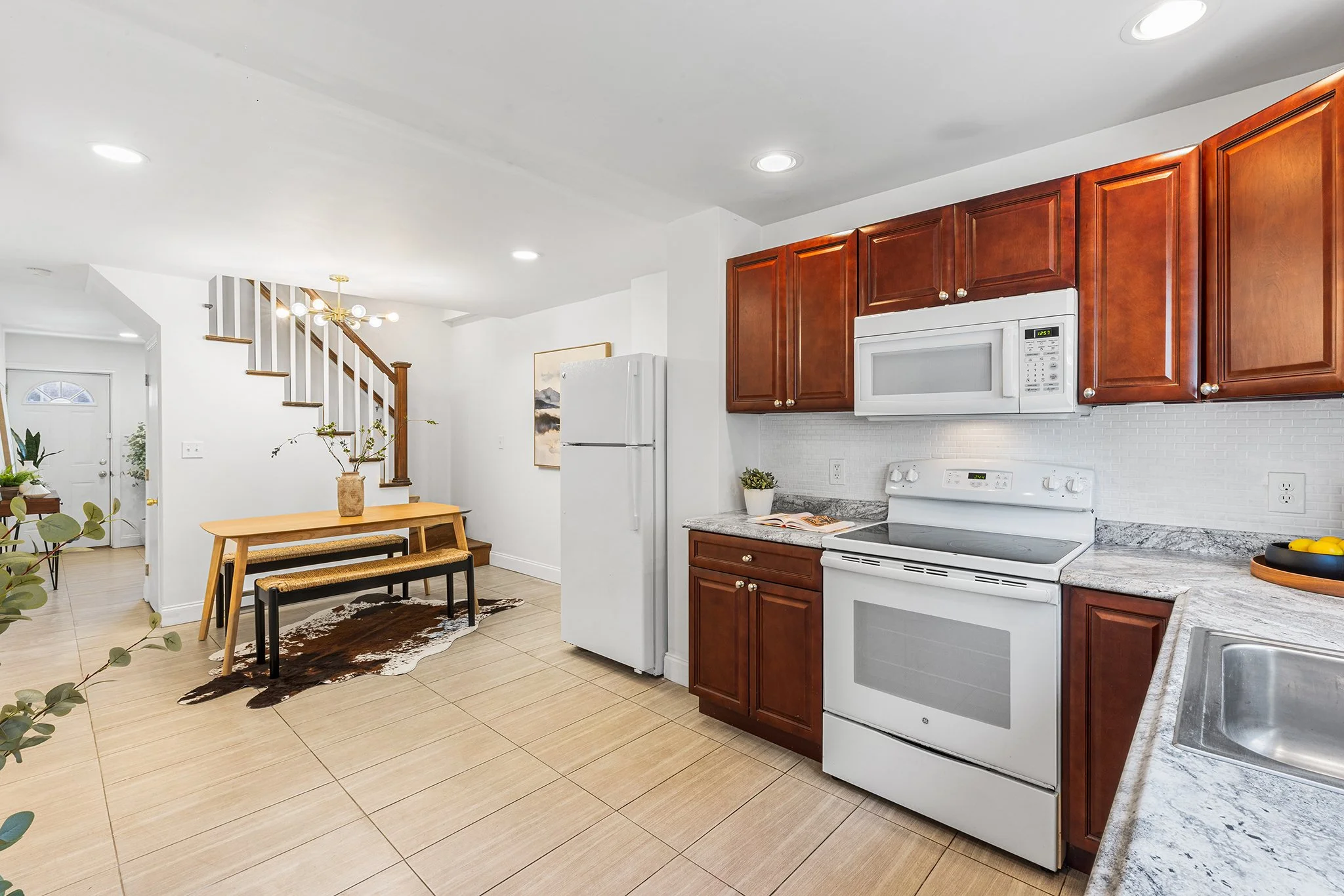 621 E Flora St. Philadelphia PA-13.jpg