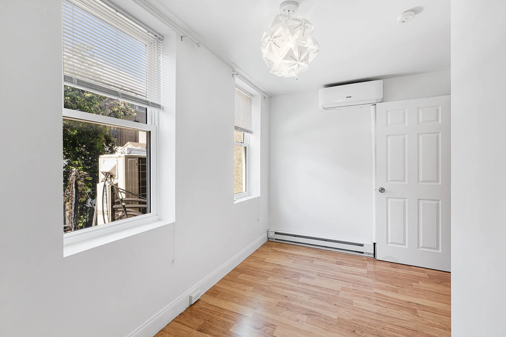 621 E Flora St. Philadelphia PA-21.jpg
