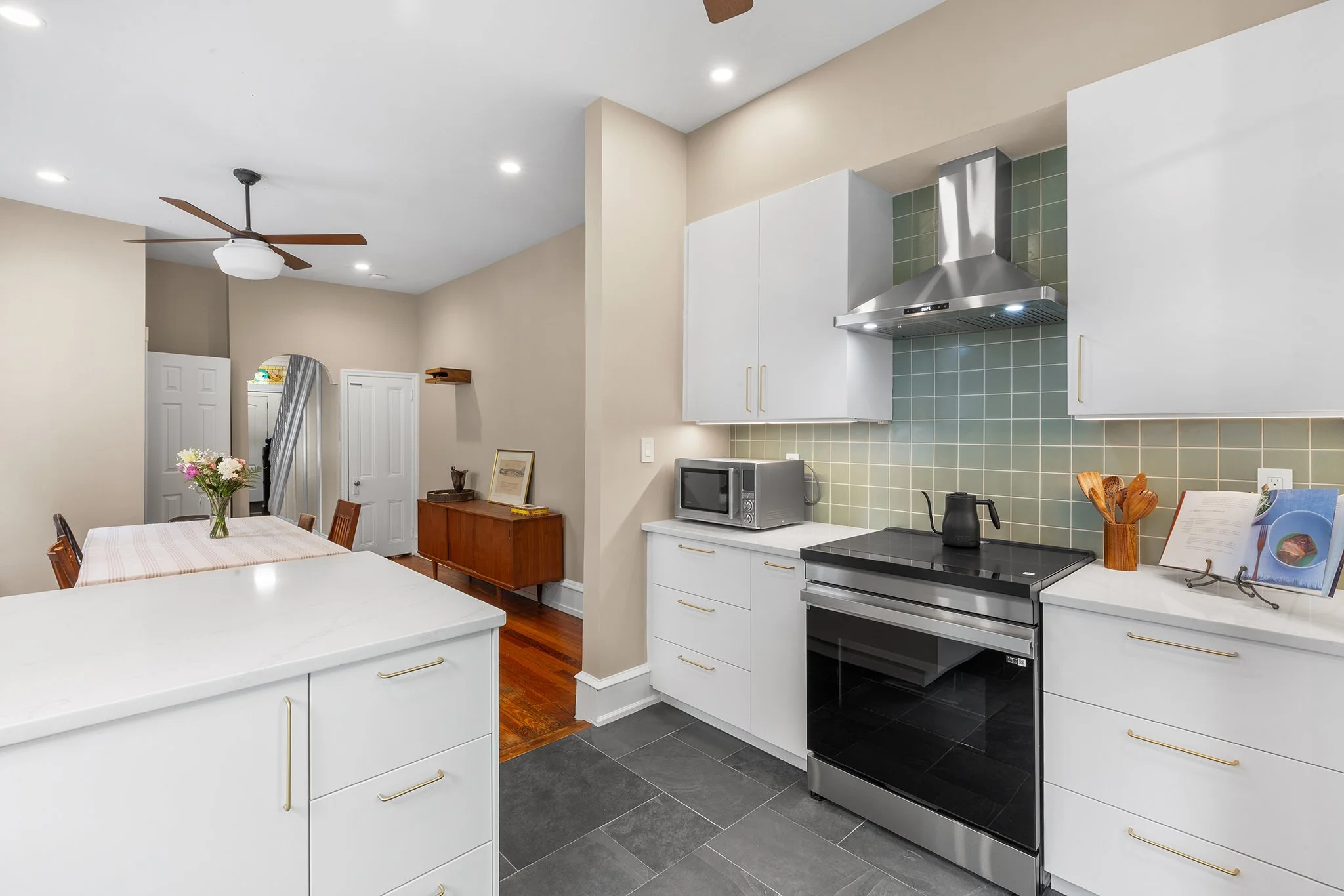 1610 Wharton St, Philadelphia, PA-15.jpg