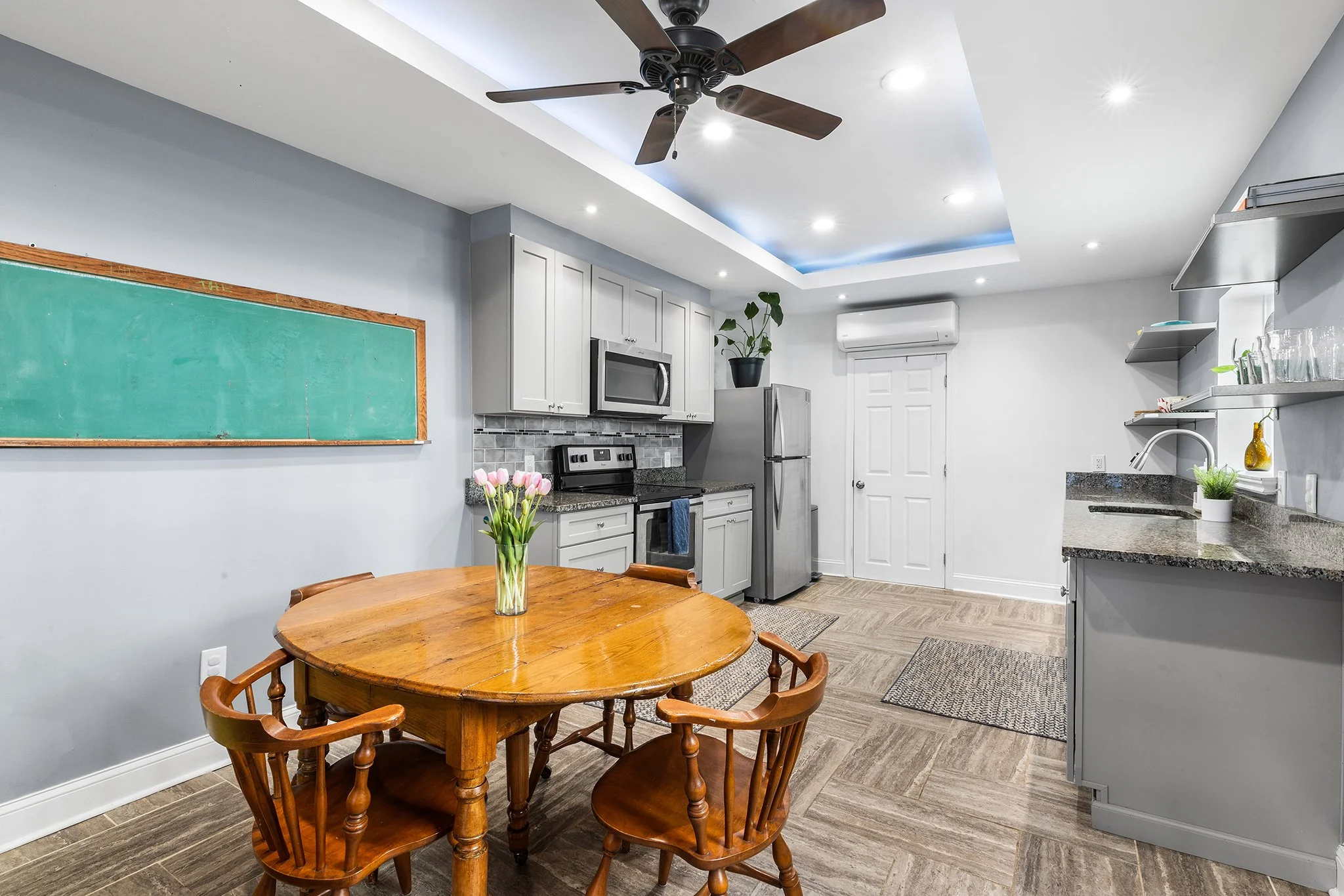 1938 S 19th St Philadelphia PA-10.jpg