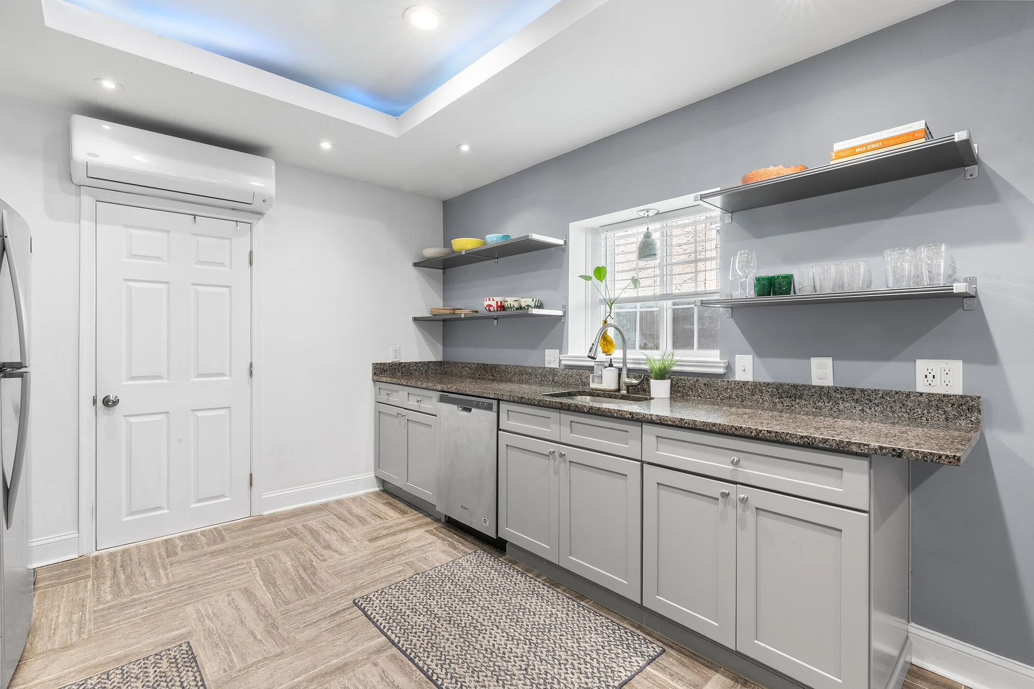 1938 S 19th St Philadelphia PA-13.jpg