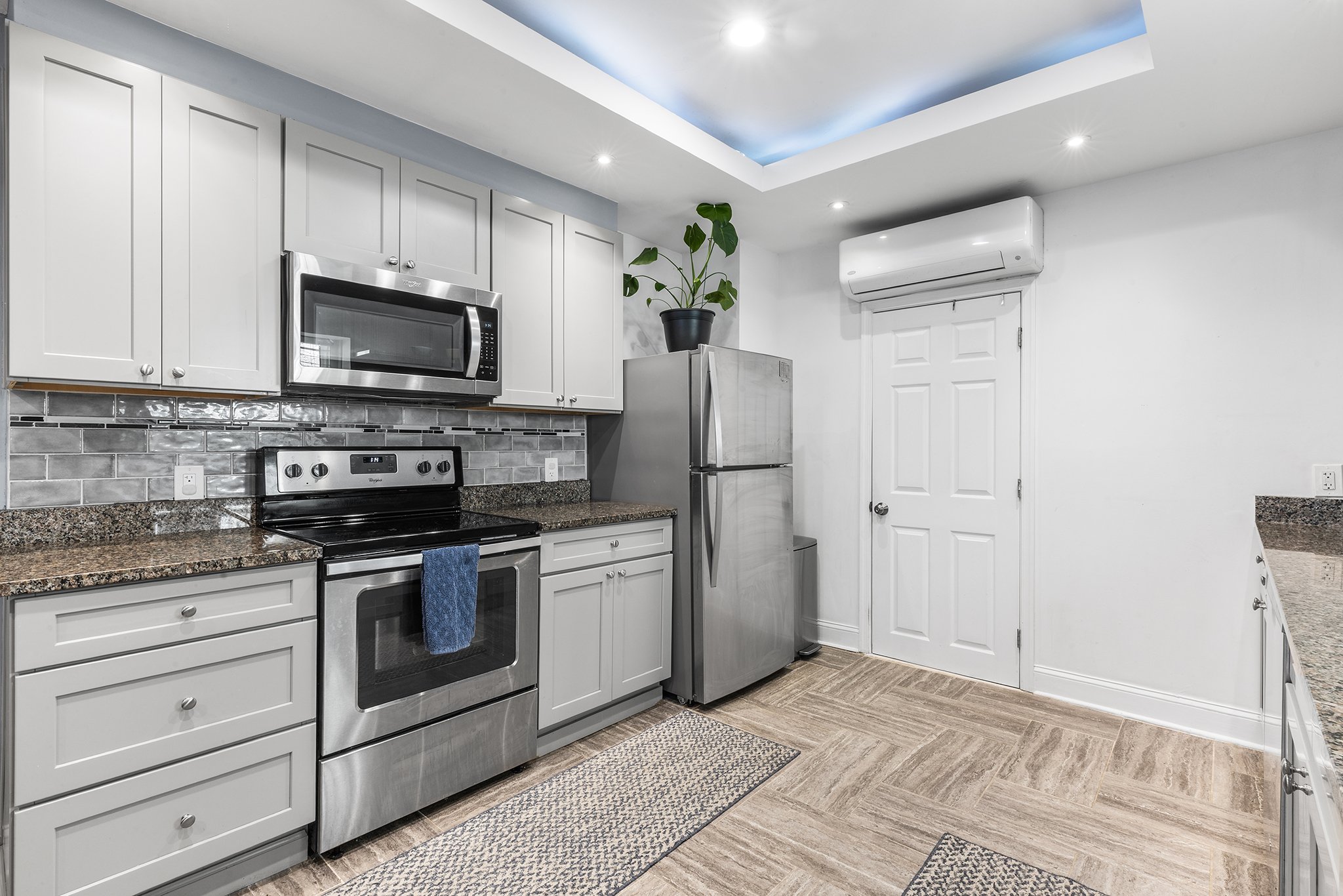 1938 S 19th St Philadelphia PA-14.jpg