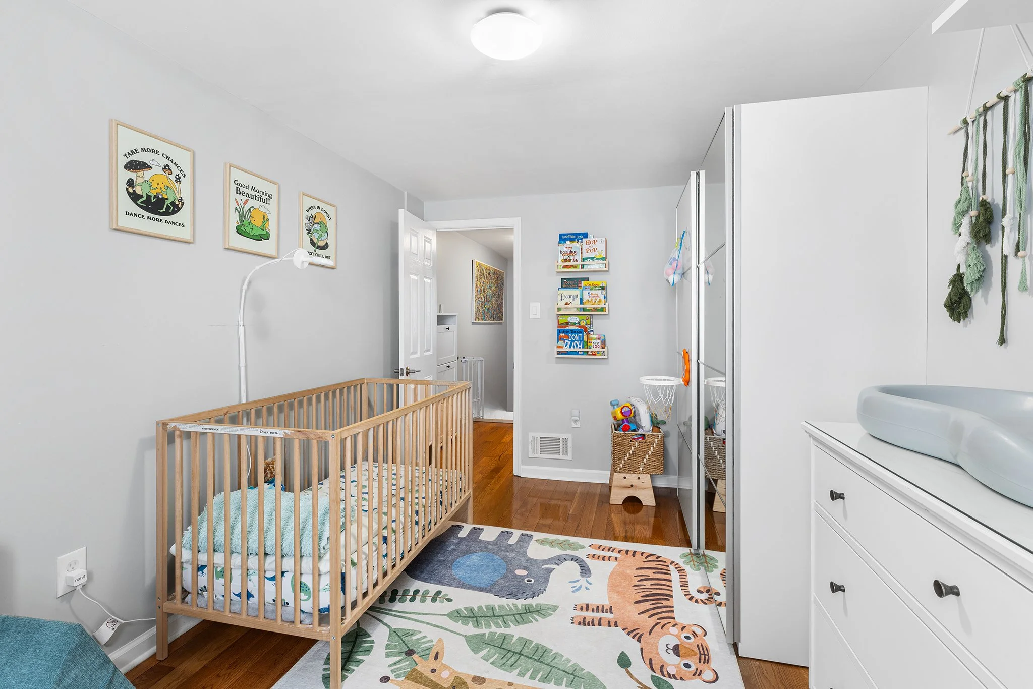 2625 Sepviva St Philadelphia, PA-015.jpg