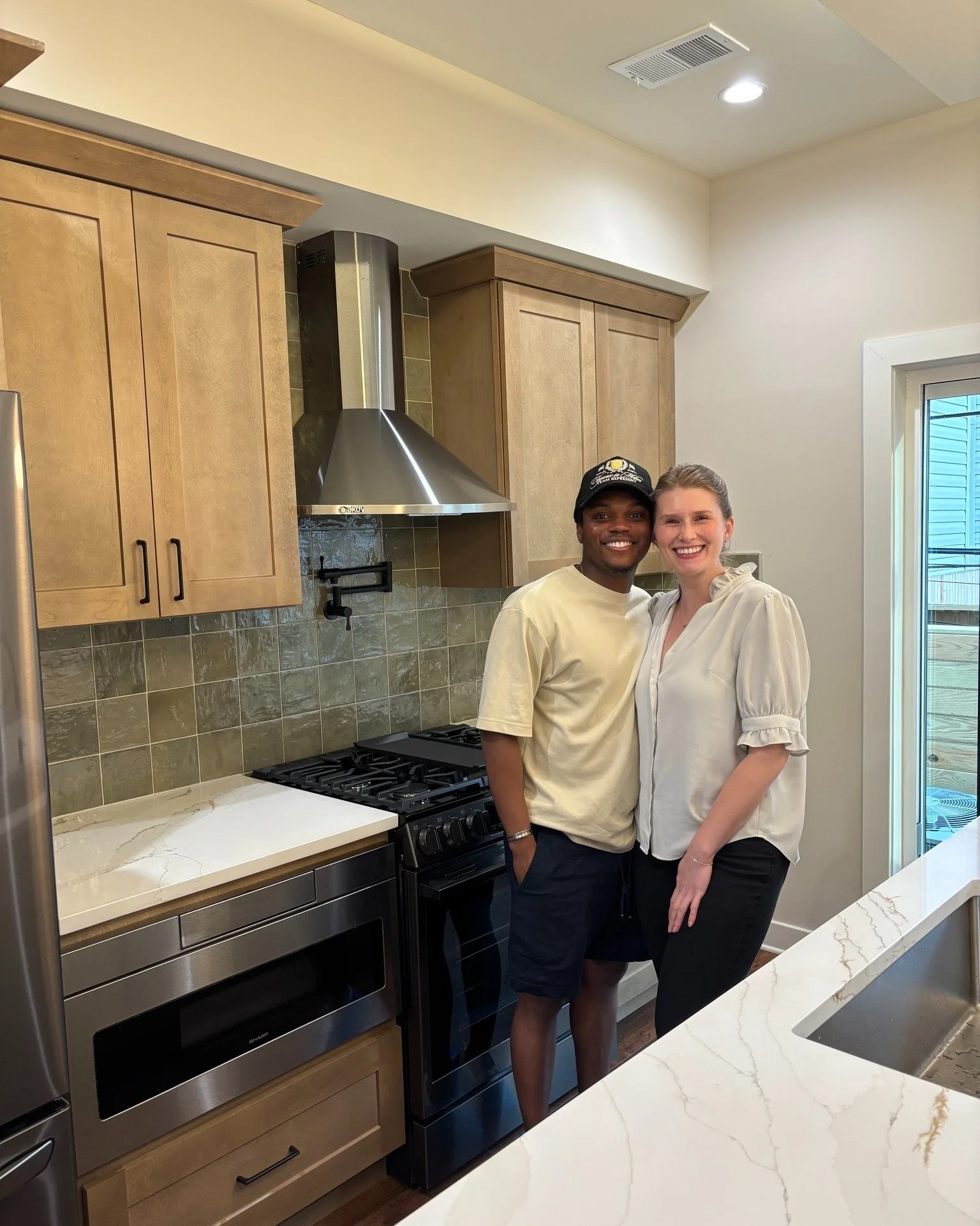 We're usually the ones putting together the story of the happy clients but this review came in and we can't resist sharing. Thanks so much for the kind words for @rachelfrancesshaw . Congrats and welcome home Heidi and Dujai! 

💌
If you&rsquo;re buy