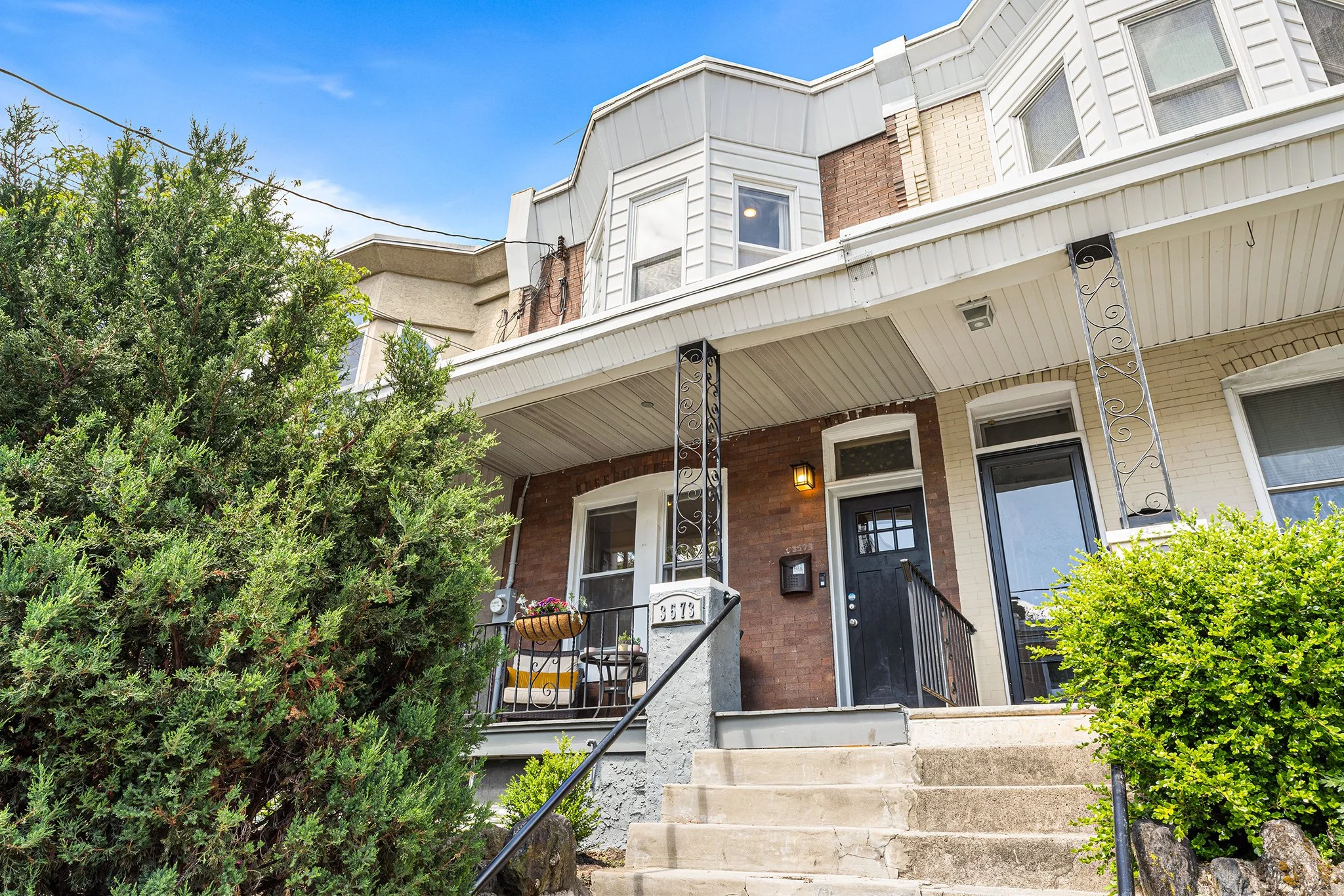 3573 Calumet St, Philadelphia PA-03.jpg