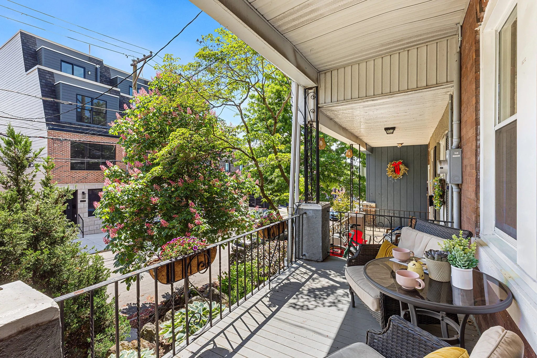 3573 Calumet St, Philadelphia PA-05.jpg