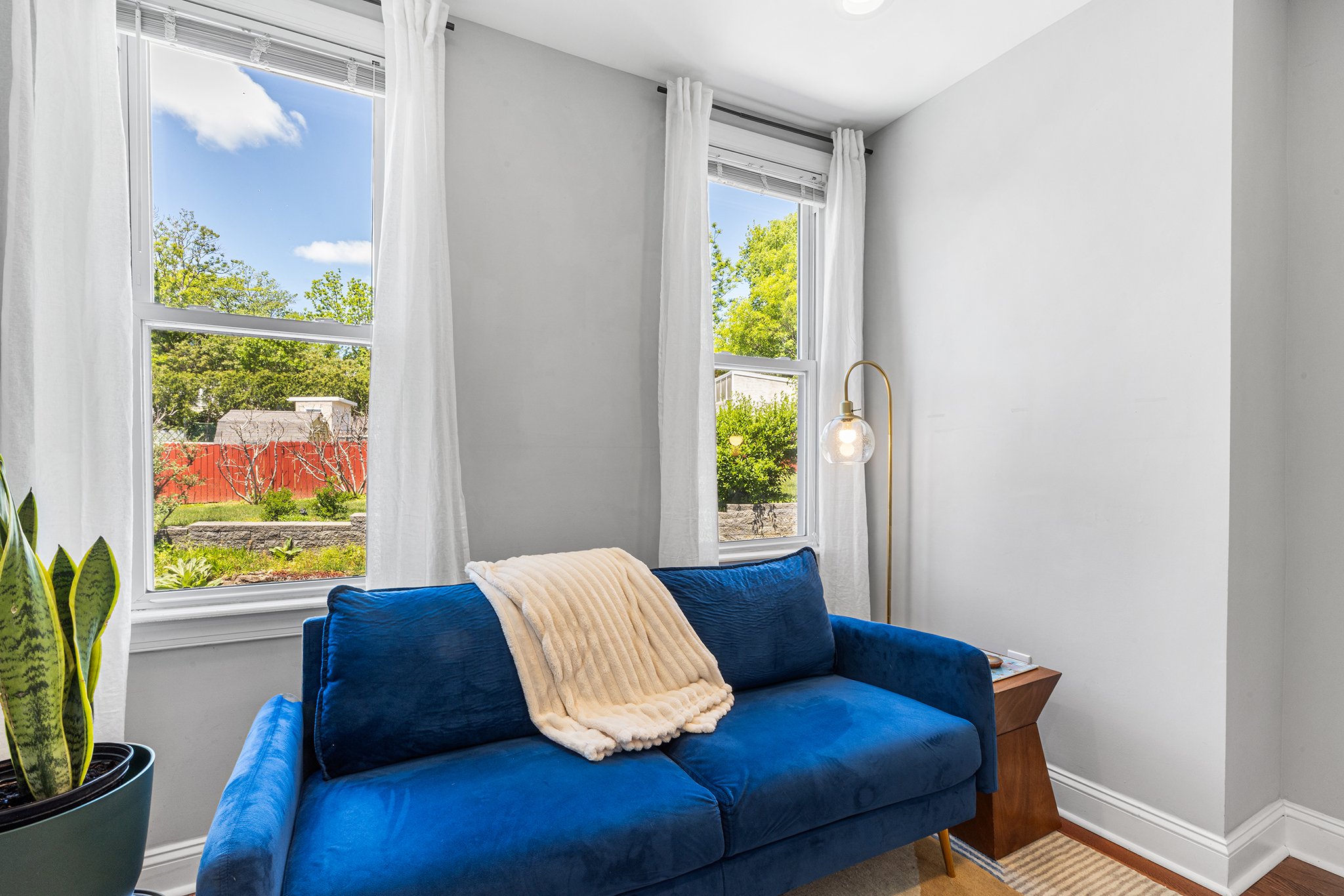 3573 Calumet St, Philadelphia PA-21.jpg