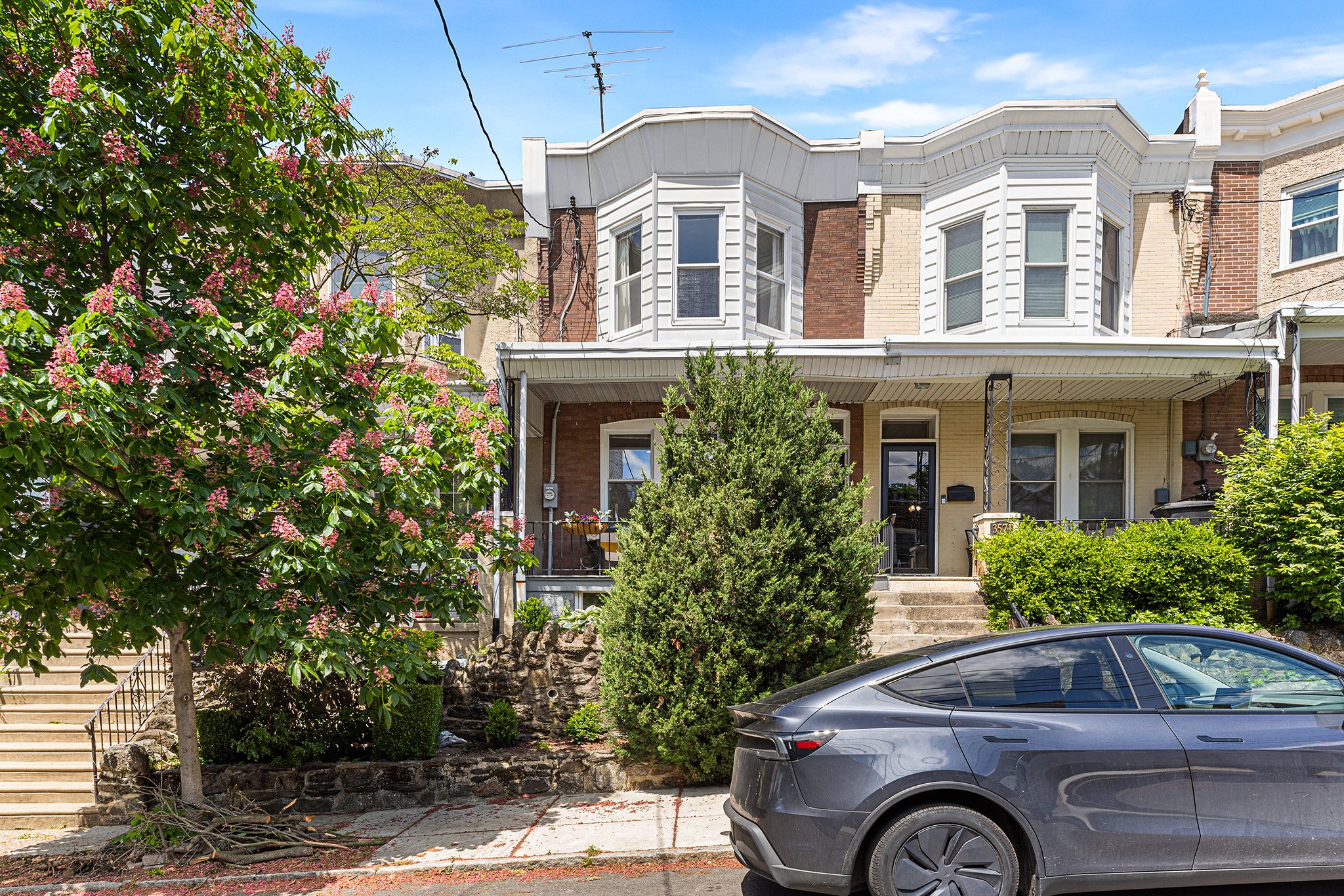 3573 Calumet St, Philadelphia PA-01.jpg