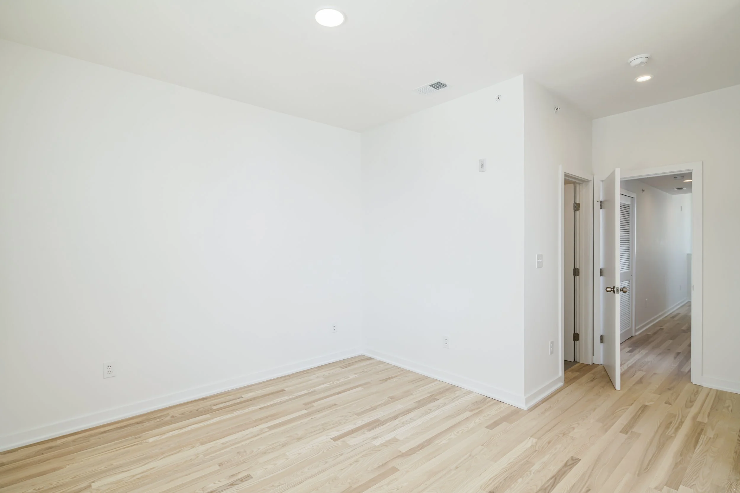 1841 E Harold St-MLS-55.jpg