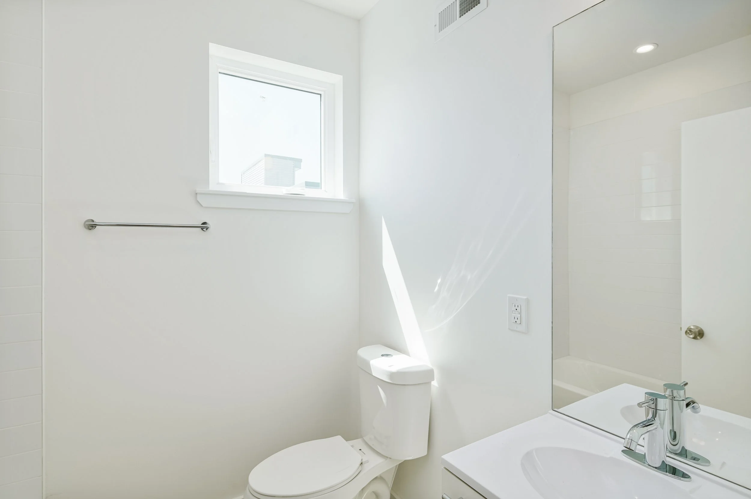 1841 E Harold St-MLS-82.jpg