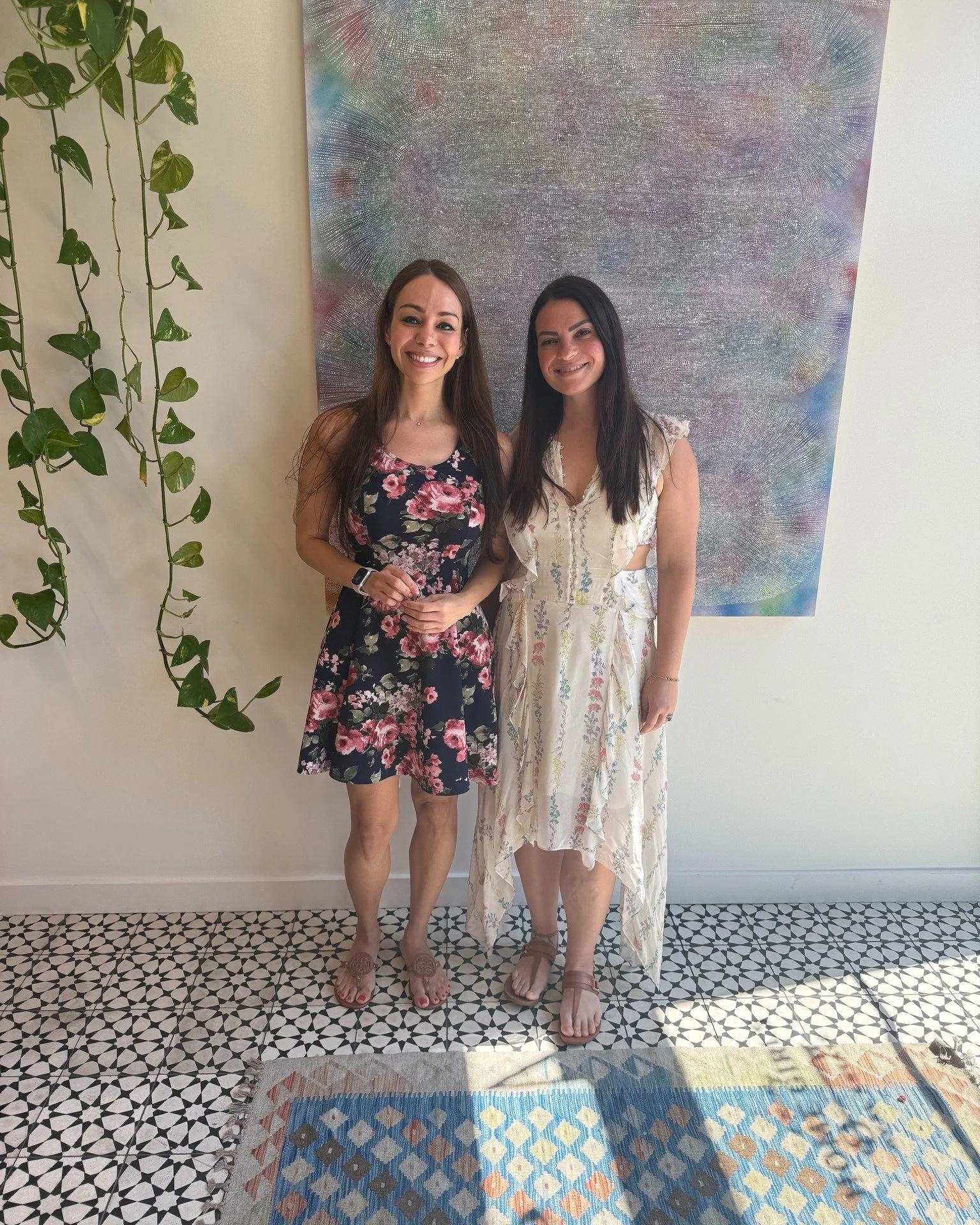 Monica found the one! PHG agent @kateshlomo and Monica looked at a few homes, and none were quite right. However touring other places was not lost on Kate because she was quietly observing what Monica's reactions were and what were her likes and disl