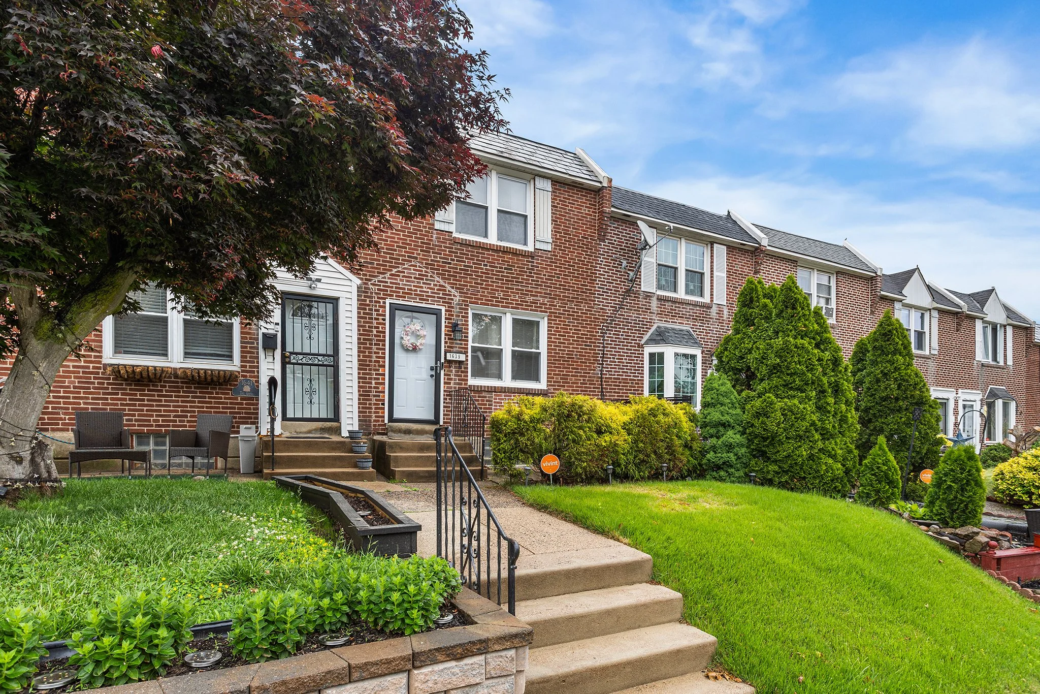 1639 Ashurst Rd, Philadelphia, PA-01.jpg