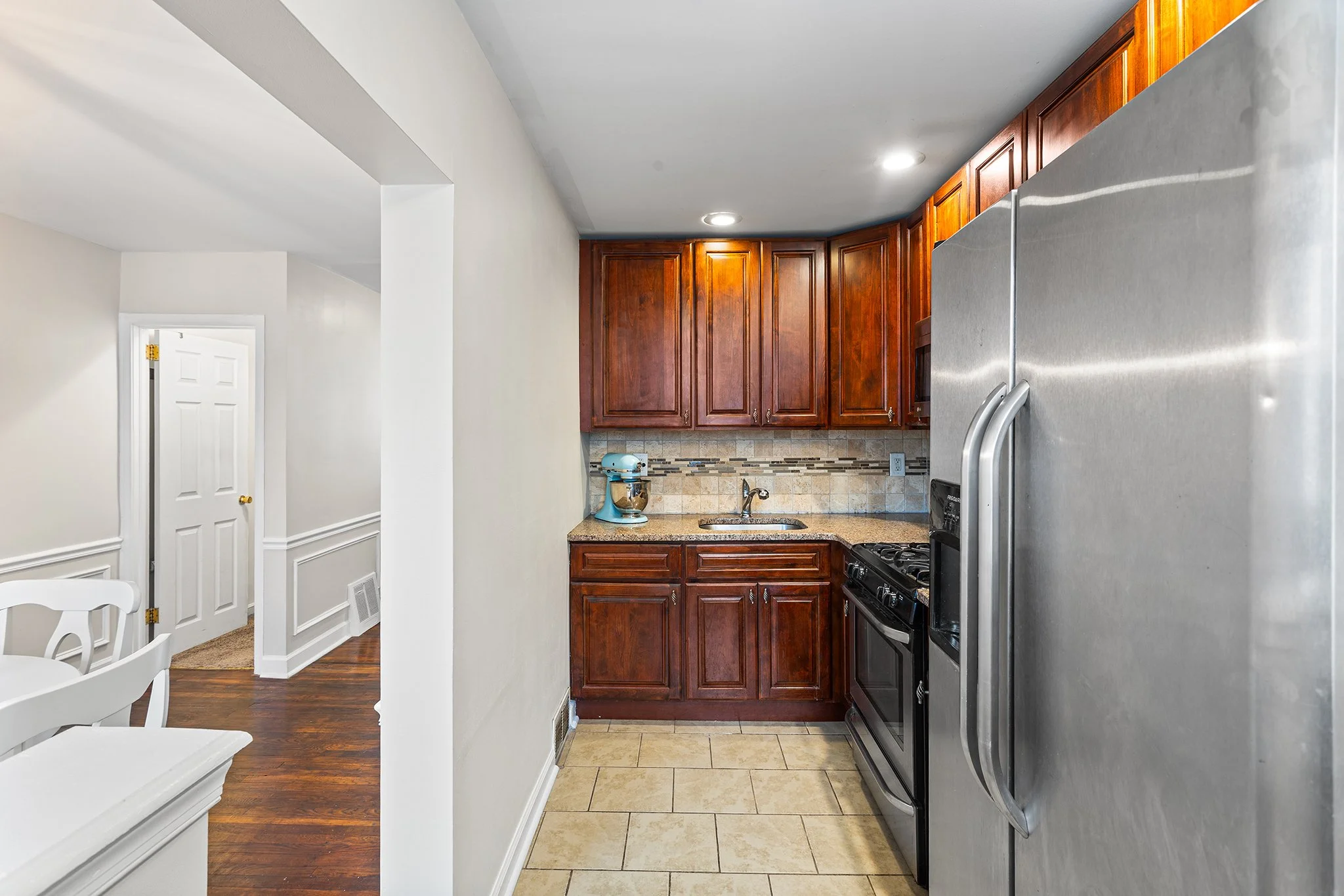 1639 Ashurst Rd, Philadelphia, PA-07.jpg