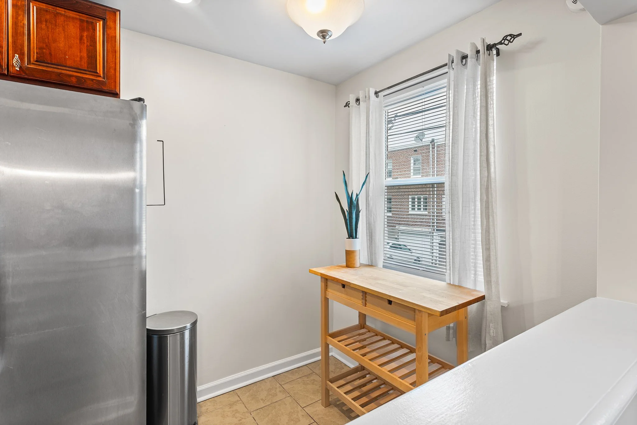 1639 Ashurst Rd, Philadelphia, PA-09.jpg