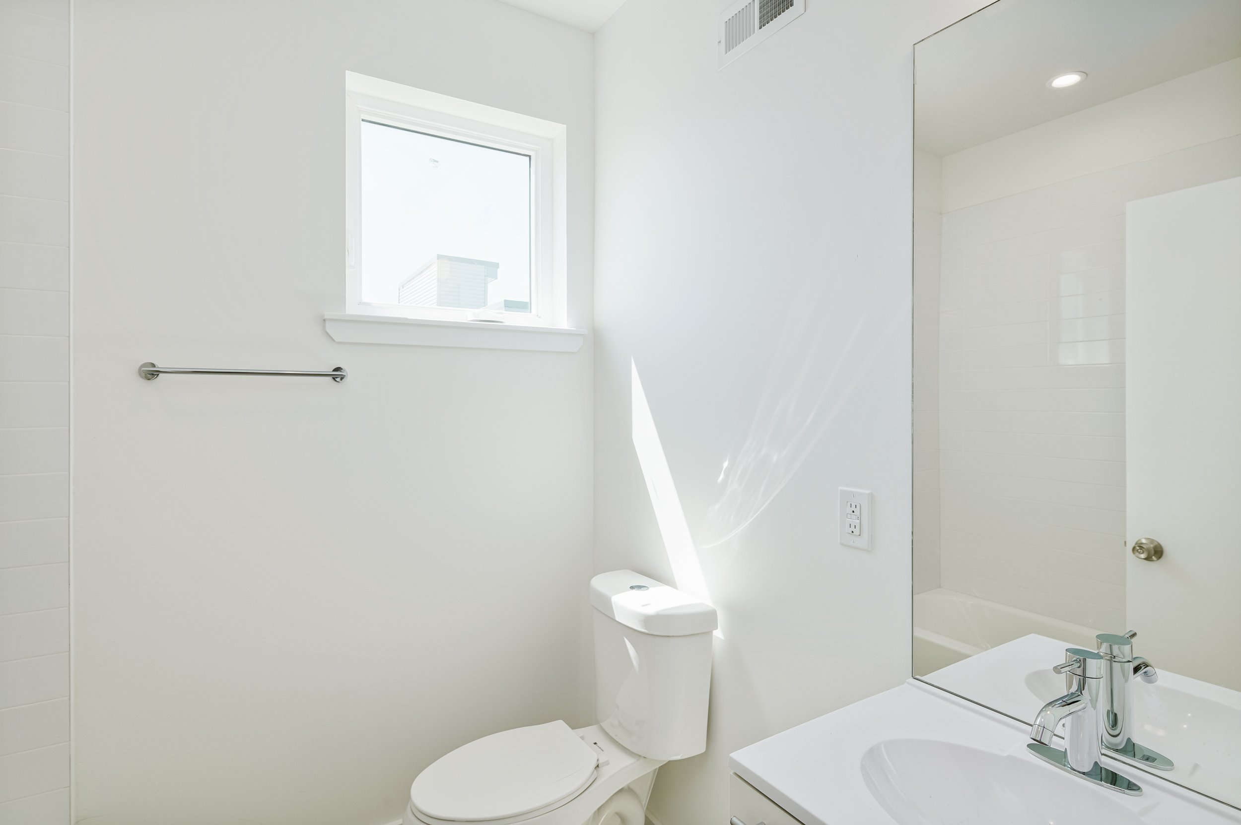 1841 E Harold St-MLS-82.jpg