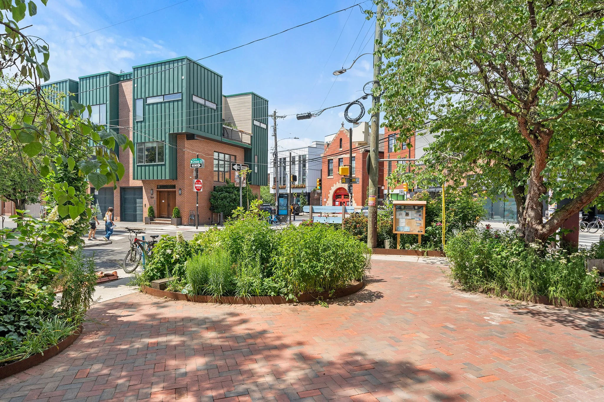 1405 Frankford Ave #403, Philadelphia PA-01.jpg