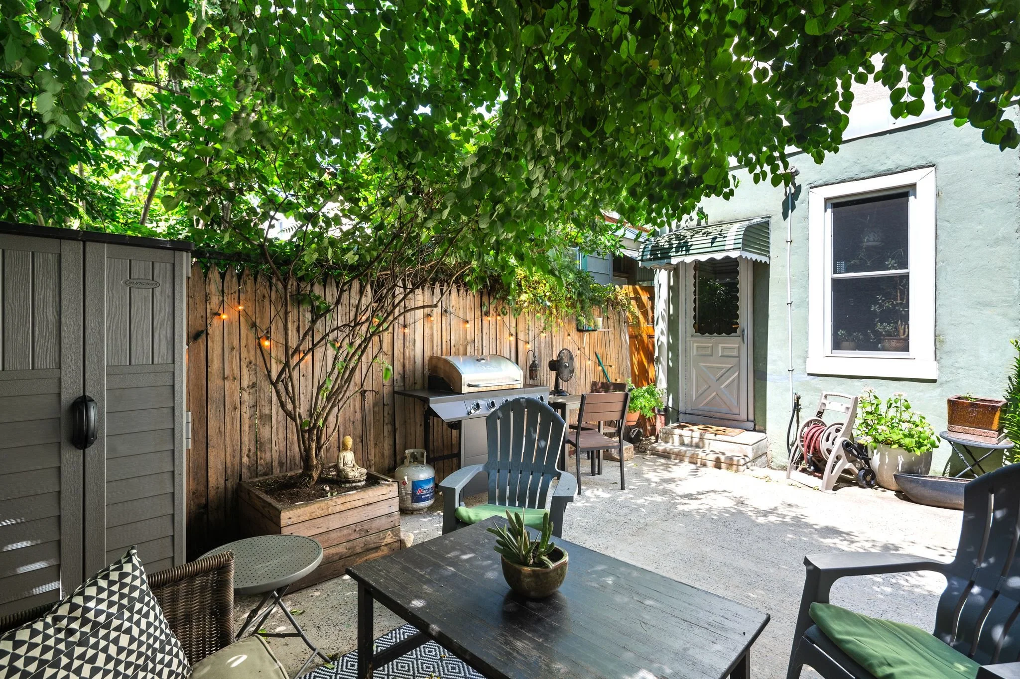 8_625 E Woodlawn St-Exterior-8.jpg