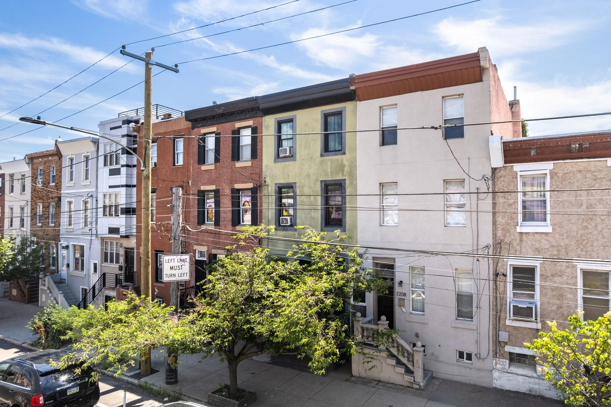 3_625 E Woodlawn St-Exterior-4.jpg
