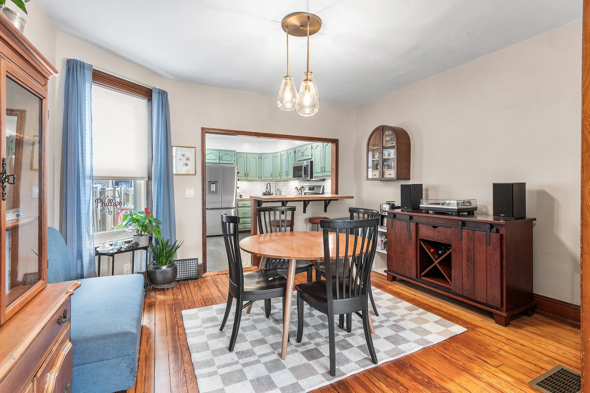 3137 Edgemont St, Philadelphia, PA-09.jpg