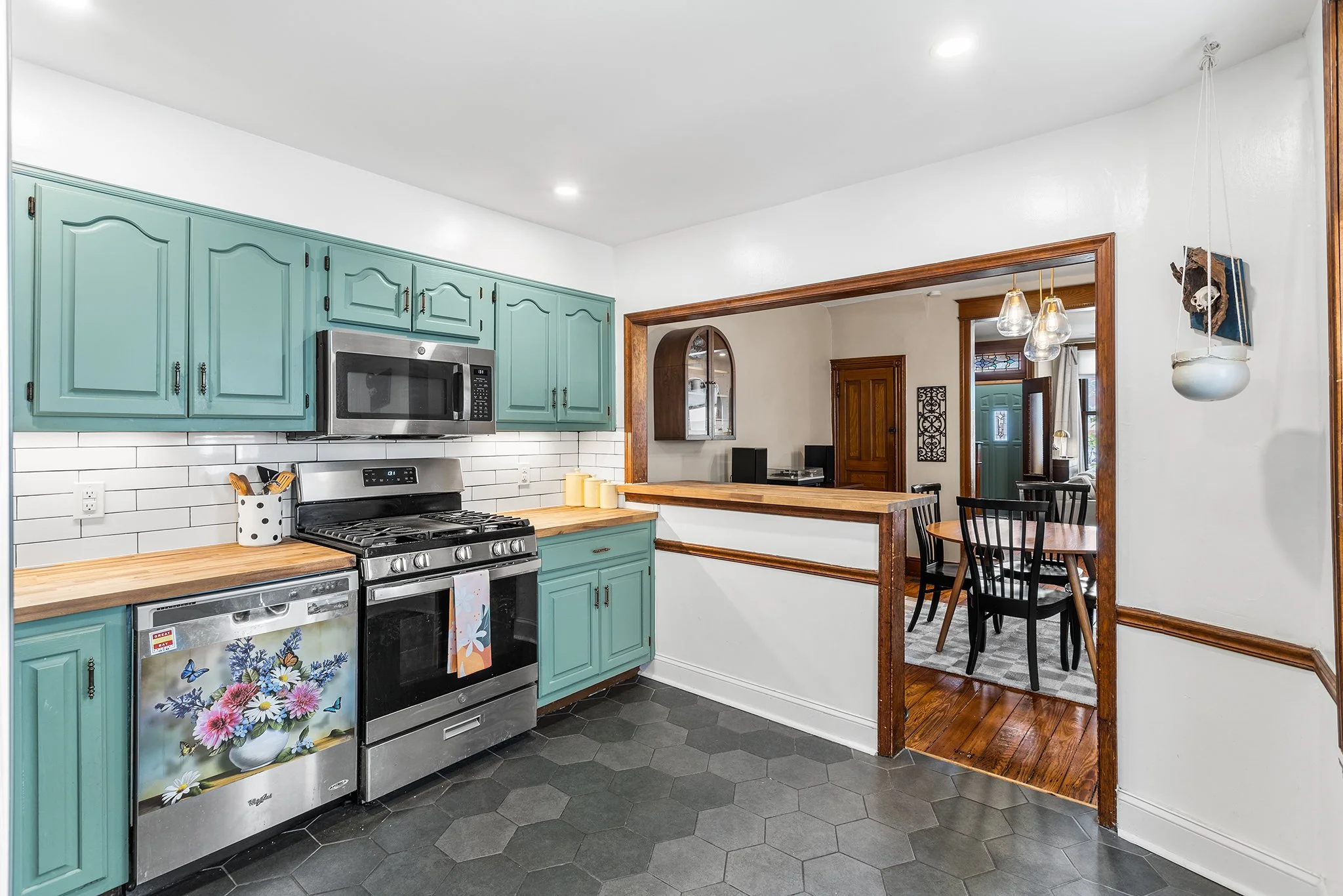 3137 Edgemont St, Philadelphia, PA-13.jpg