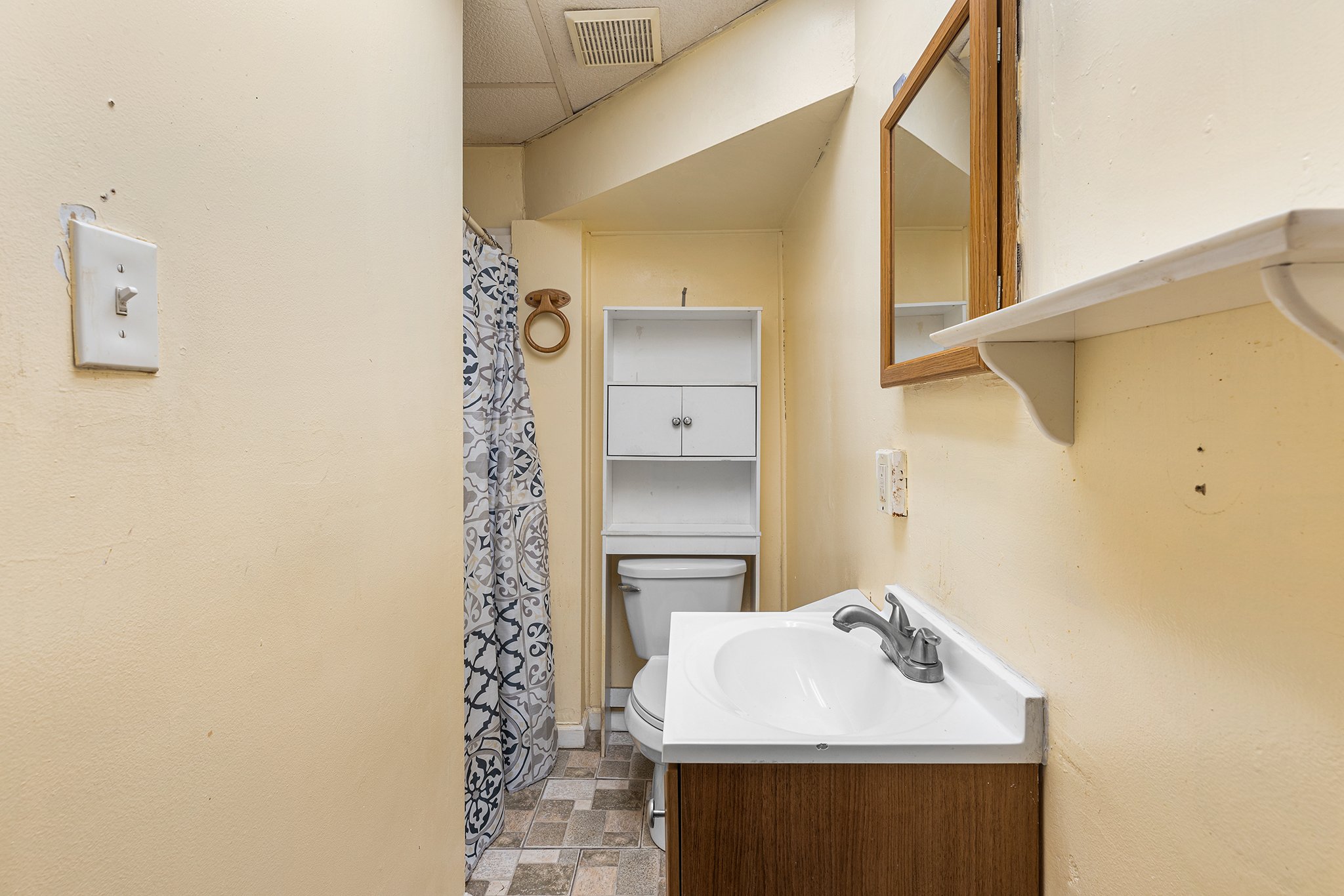 345 W Mount Pleasant Ave-008.jpg