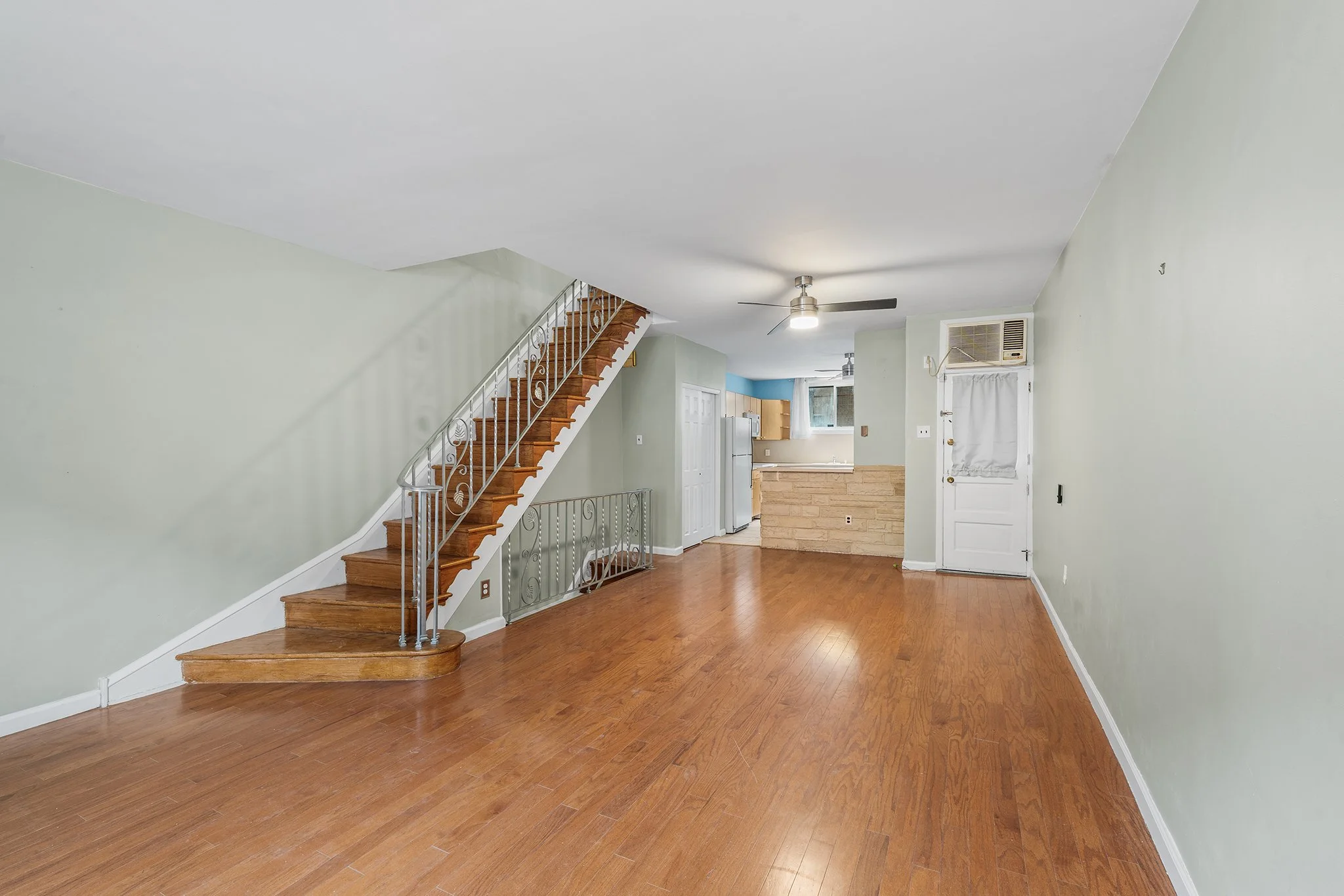 2336 S Carlisle St, Philadelphia, PA-06.jpg