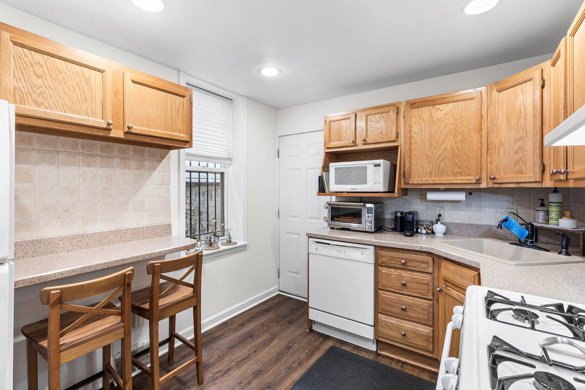 2420 Kimball St Philadelphia PA-12.jpg