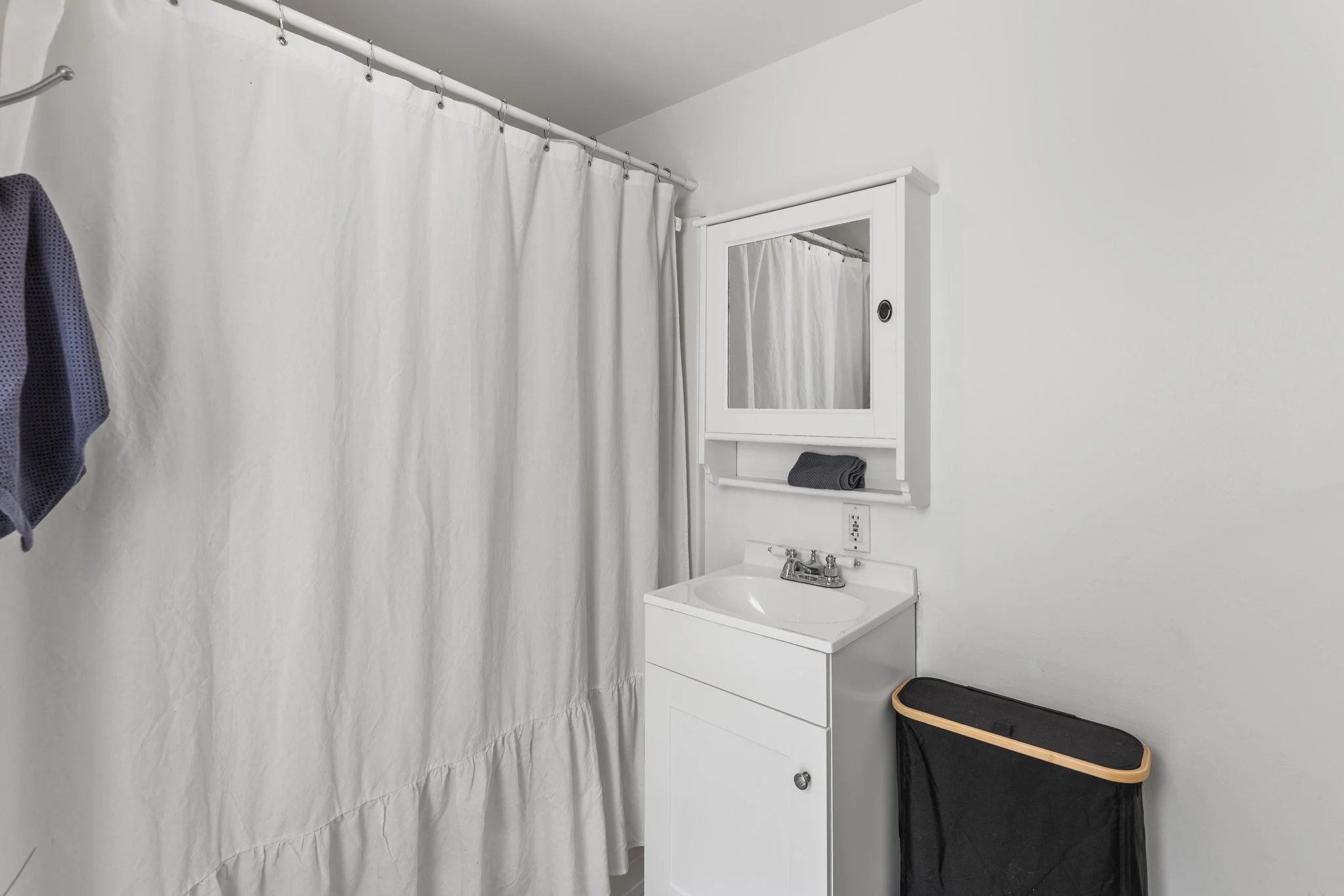 2013 Tulip St, Philadelphia PA-17.jpg