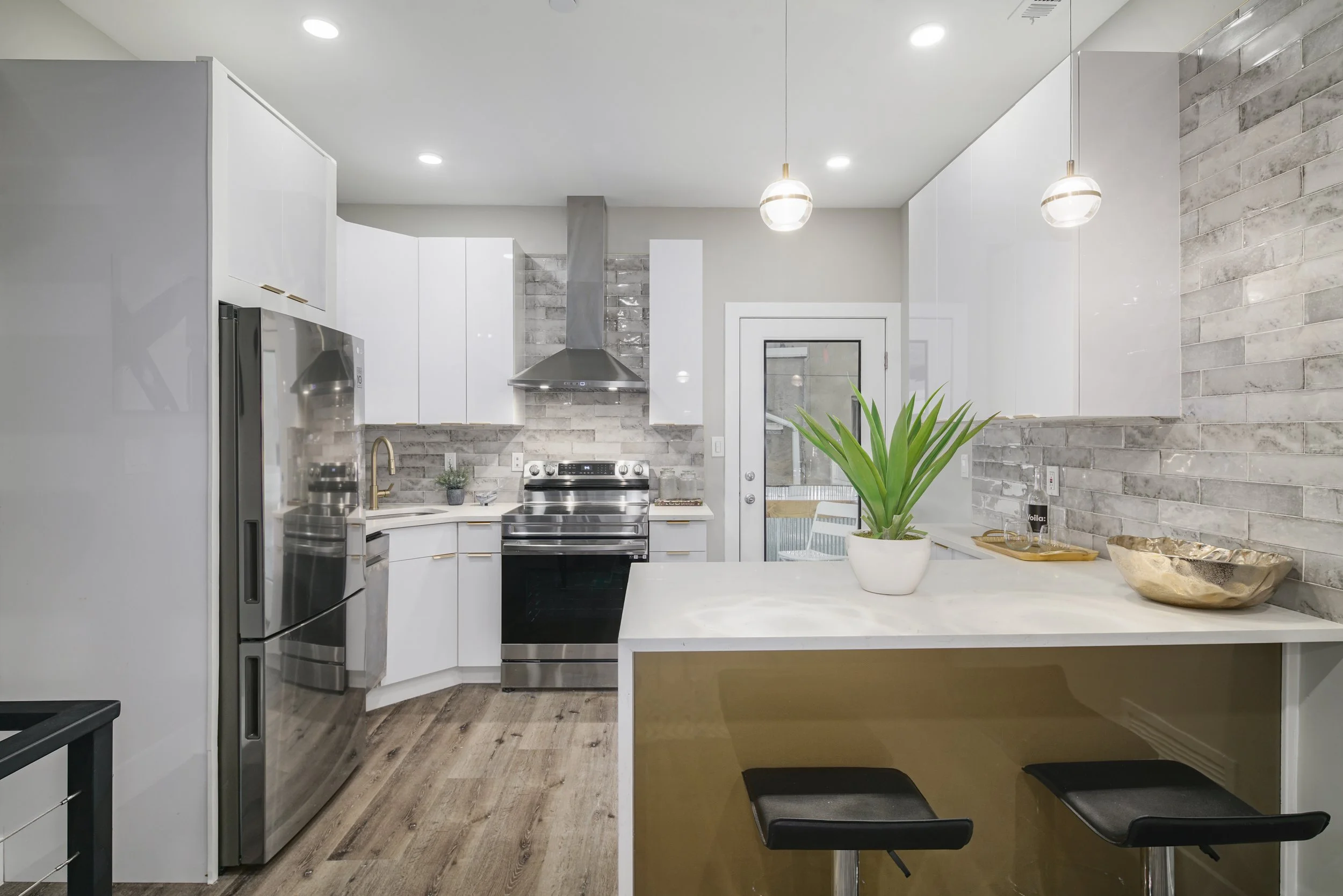 1006 S Fairhill St-MLS-9.jpg