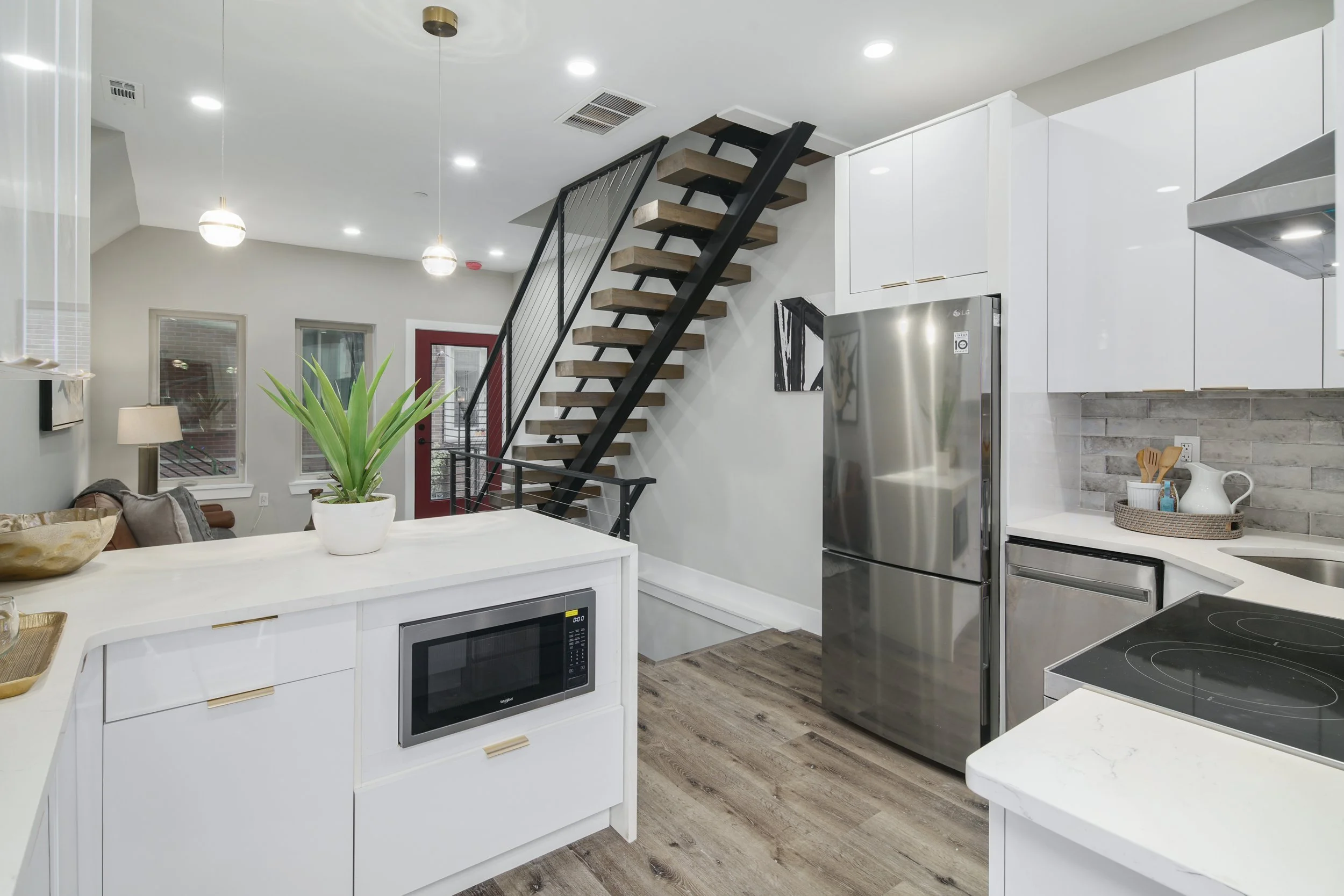 1006 S Fairhill St-MLS-12.jpg