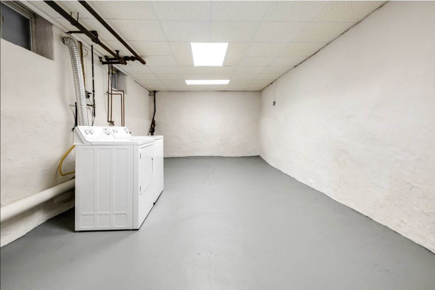 Basement Washer Dryer.jpg