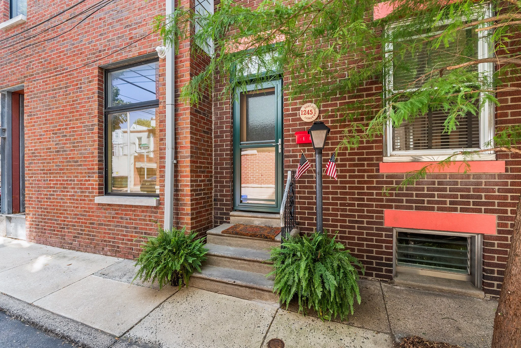 1245 E Colona Street-04.jpg