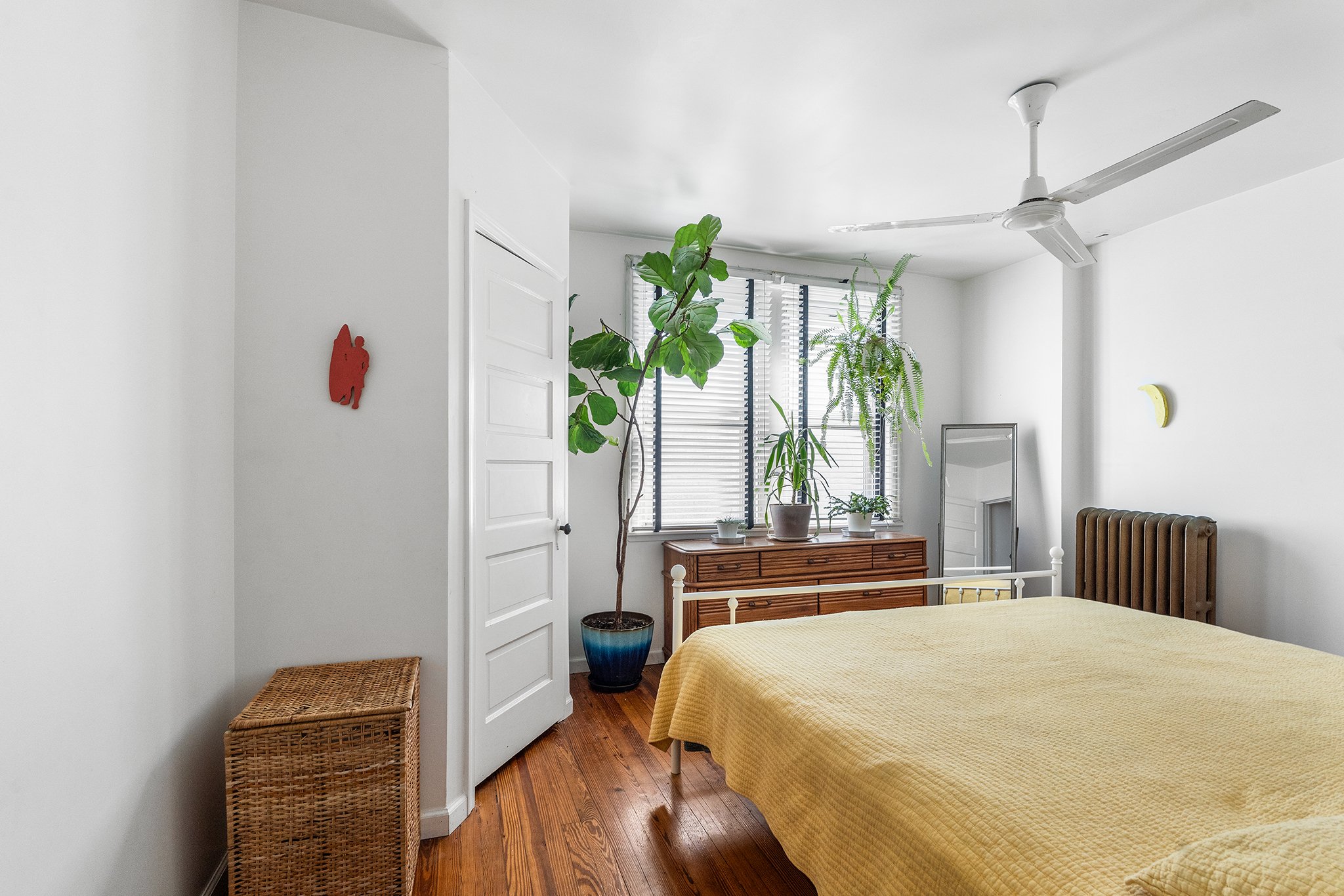 1245 E Colona Street-18.jpg