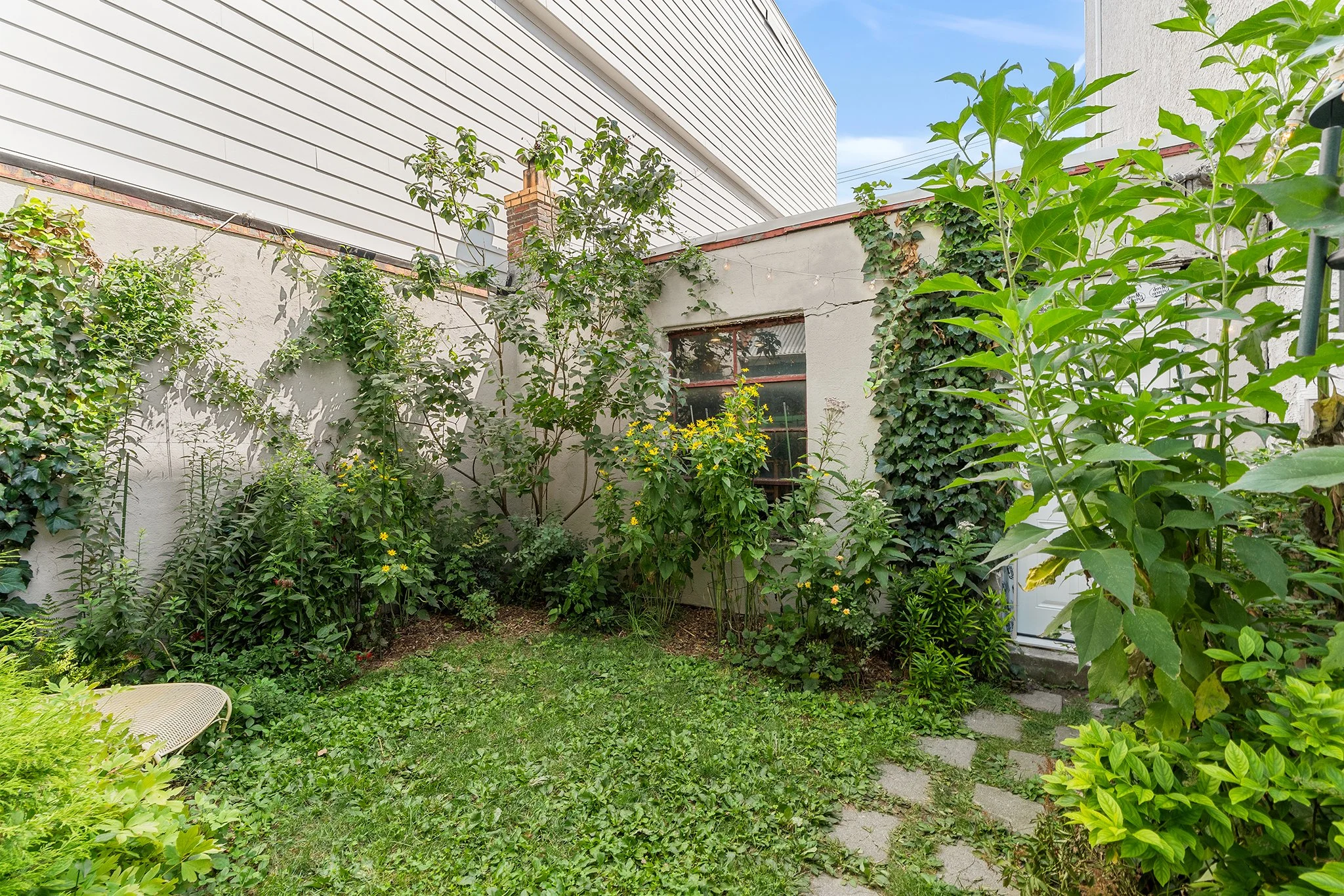 1245 E Colona Street-35.jpg