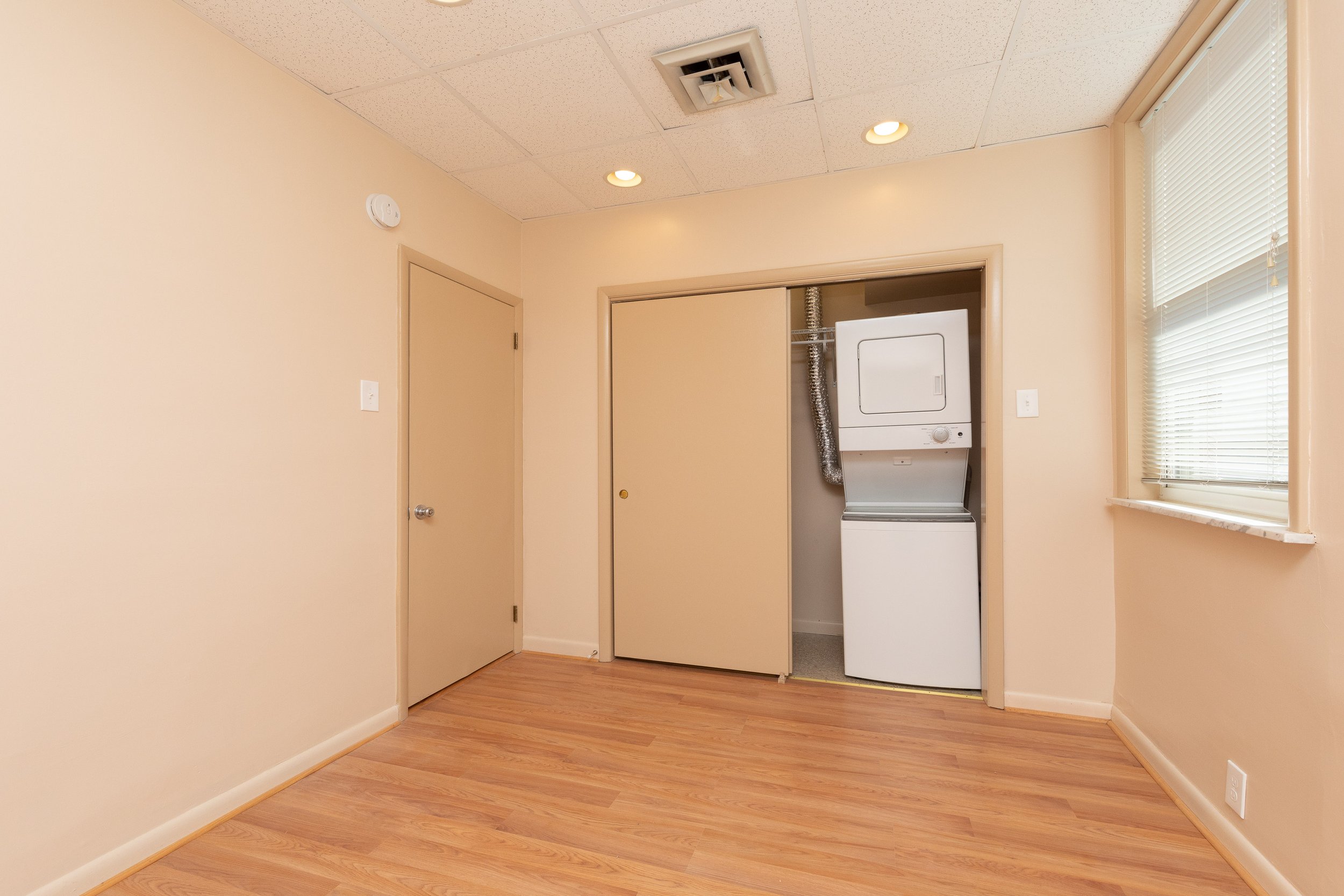 1317 Wolf St-010.jpg